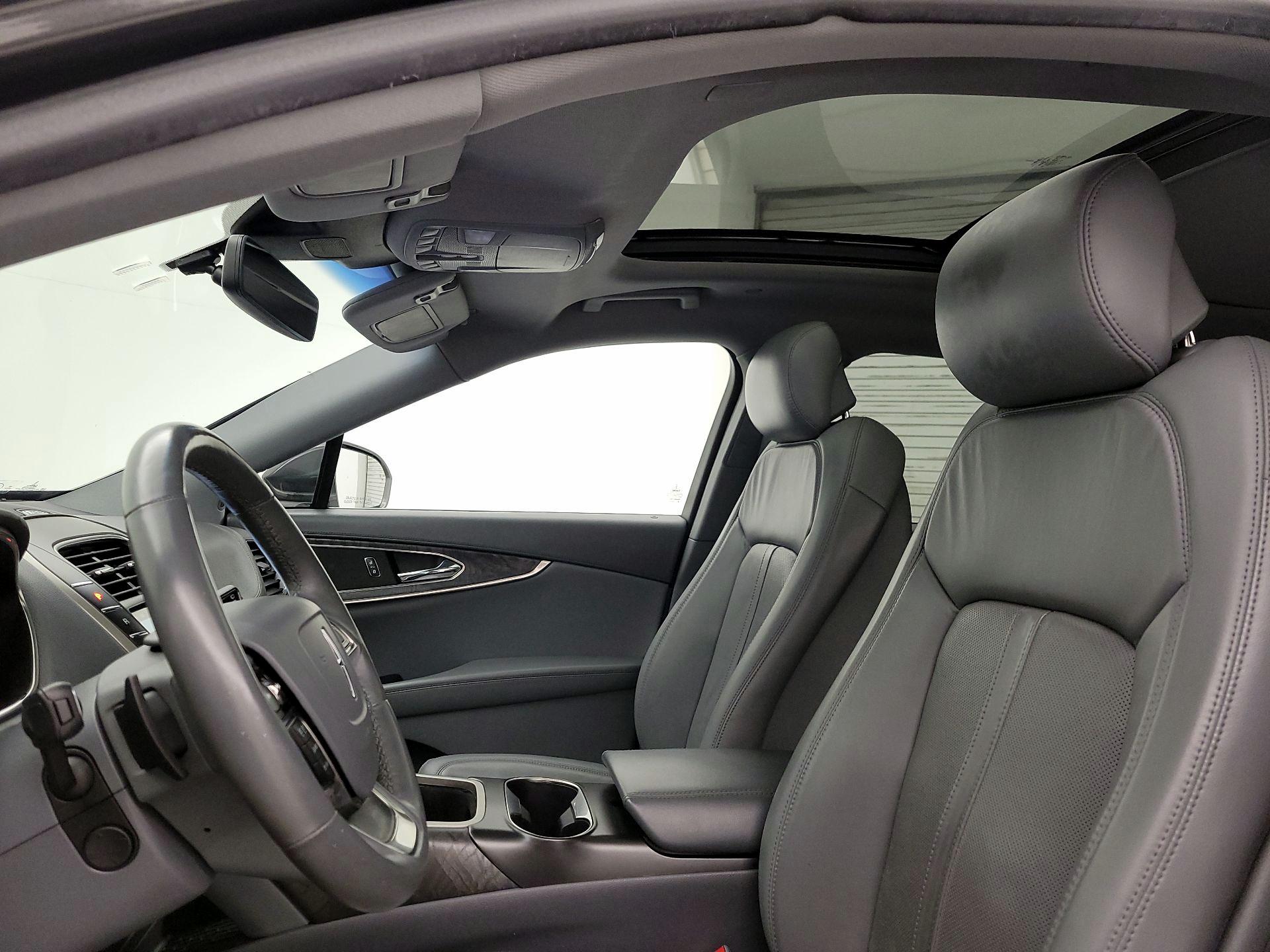 Thumbnail: 2019 Lincoln Nautilus - 20