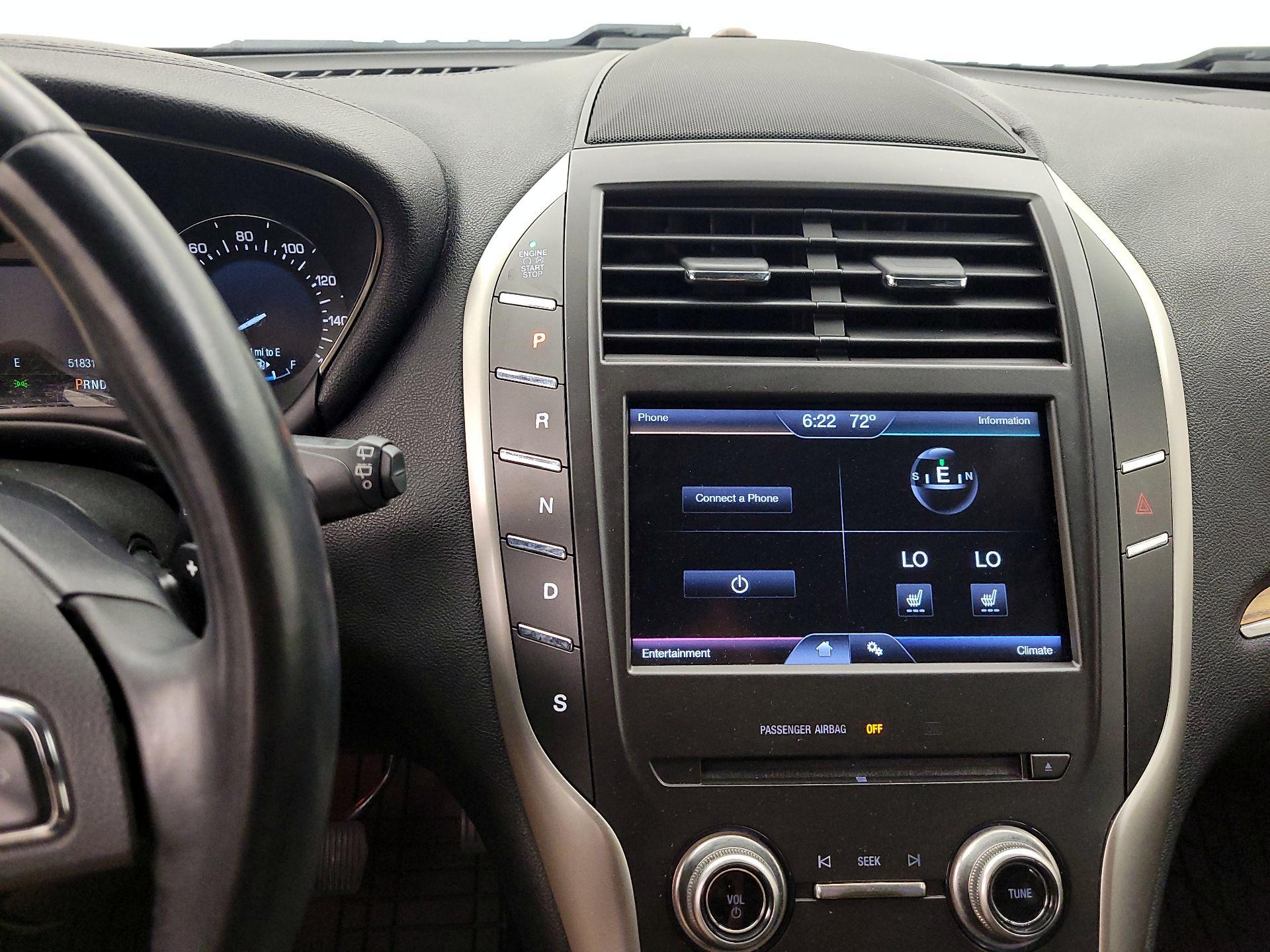 Thumbnail: 2015 Lincoln MKC - 17
