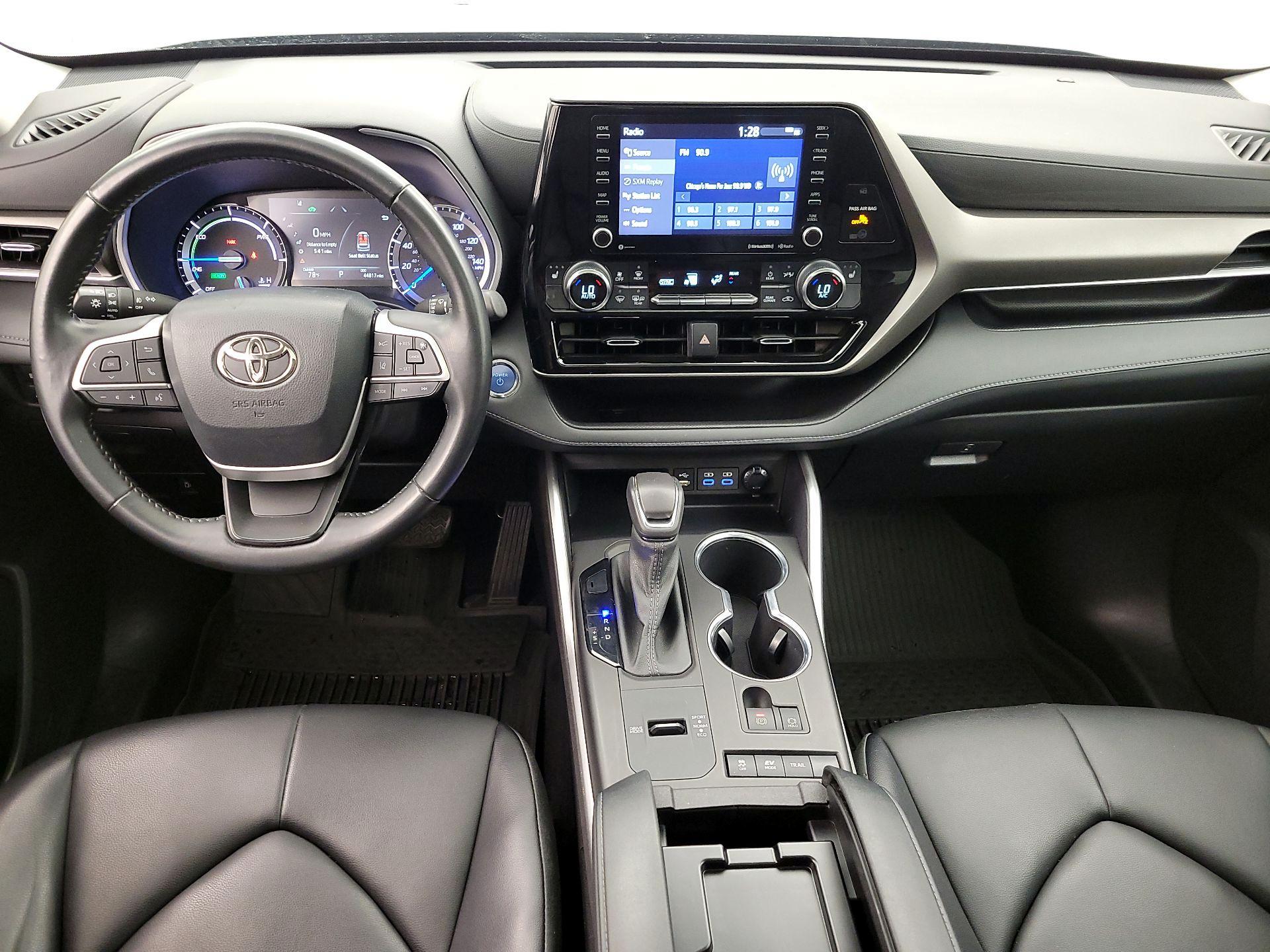 Thumbnail: 2022 Toyota Highlander - 9