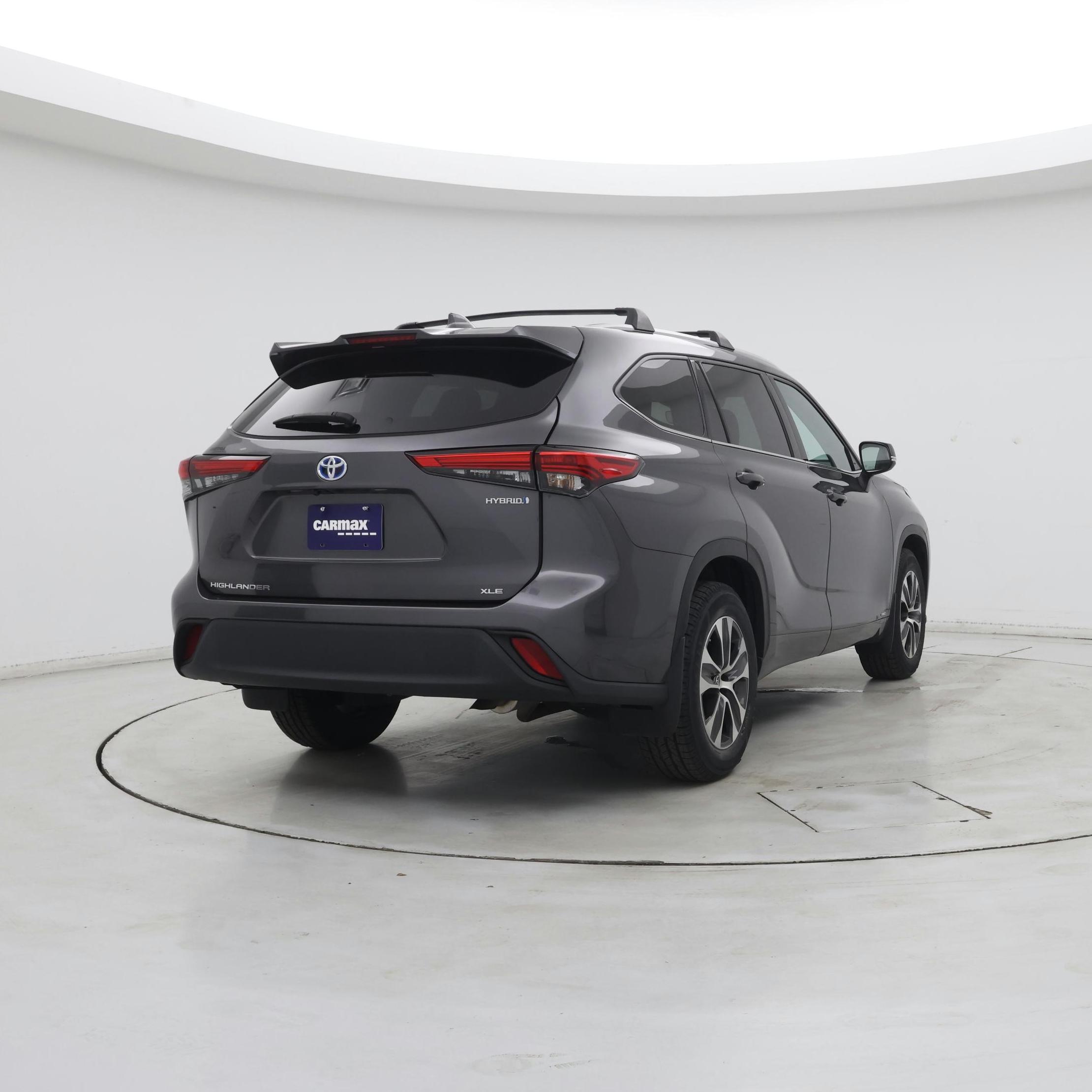 Thumbnail: 2022 Toyota Highlander - 8