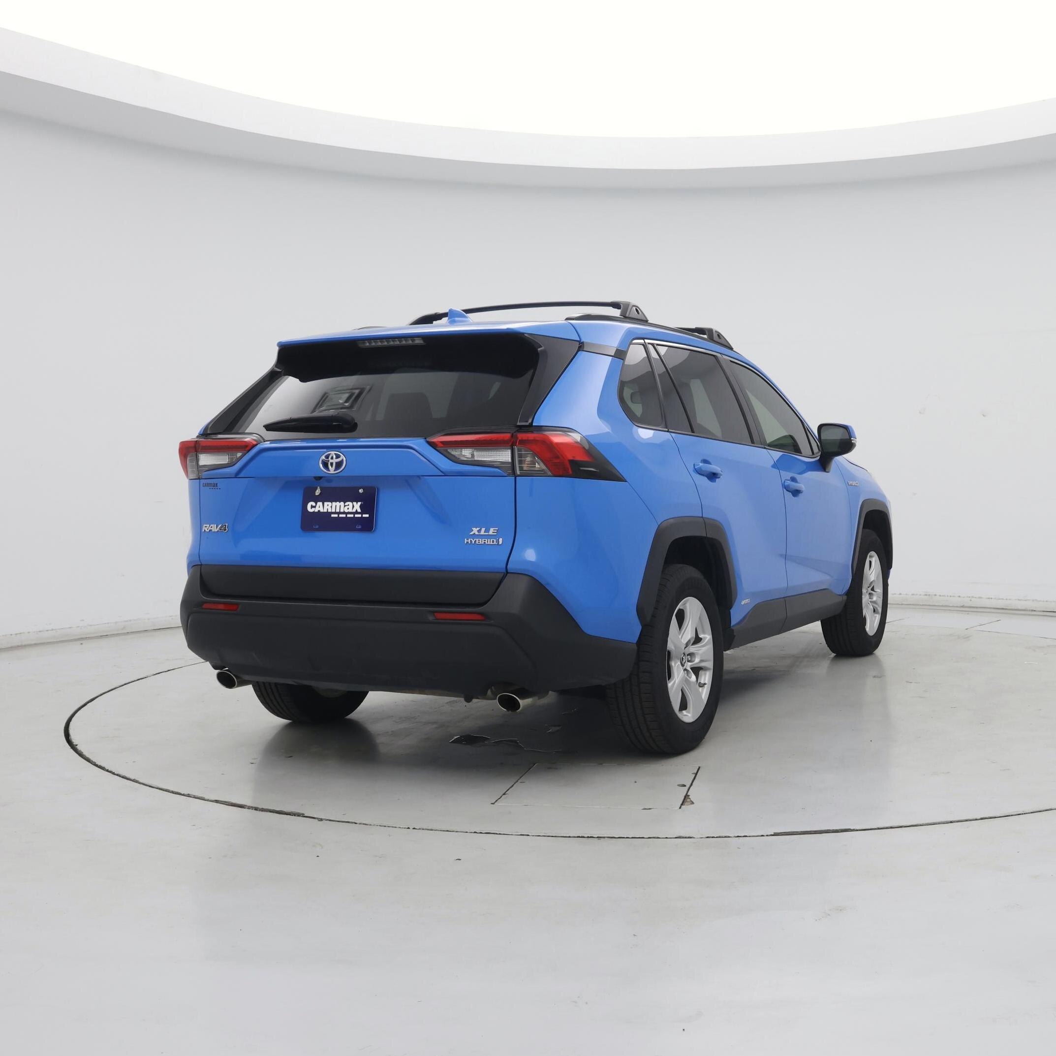 Thumbnail: 2019 Toyota RAV4 - 8