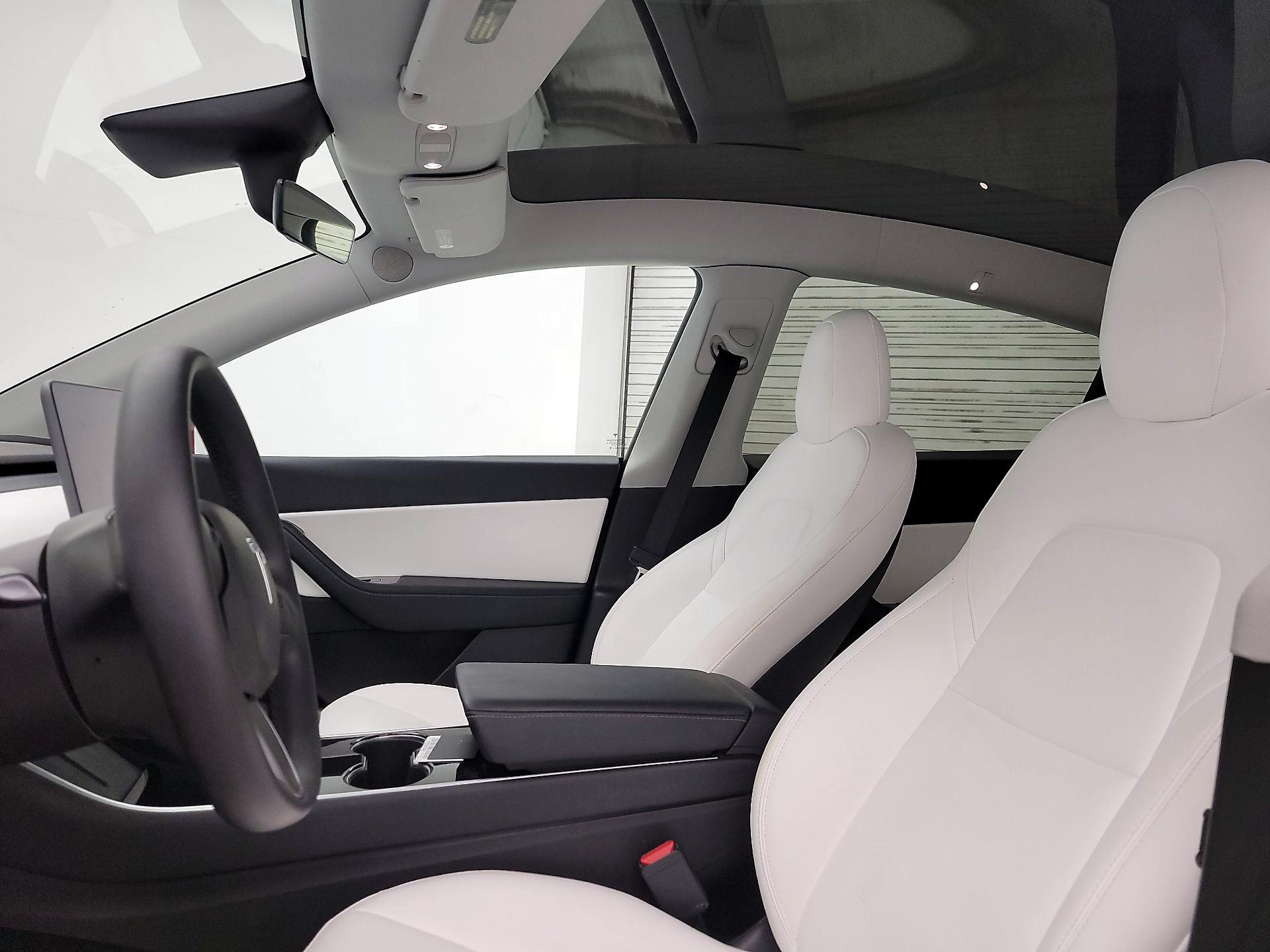 Thumbnail: 2021 Tesla Model Y - 19