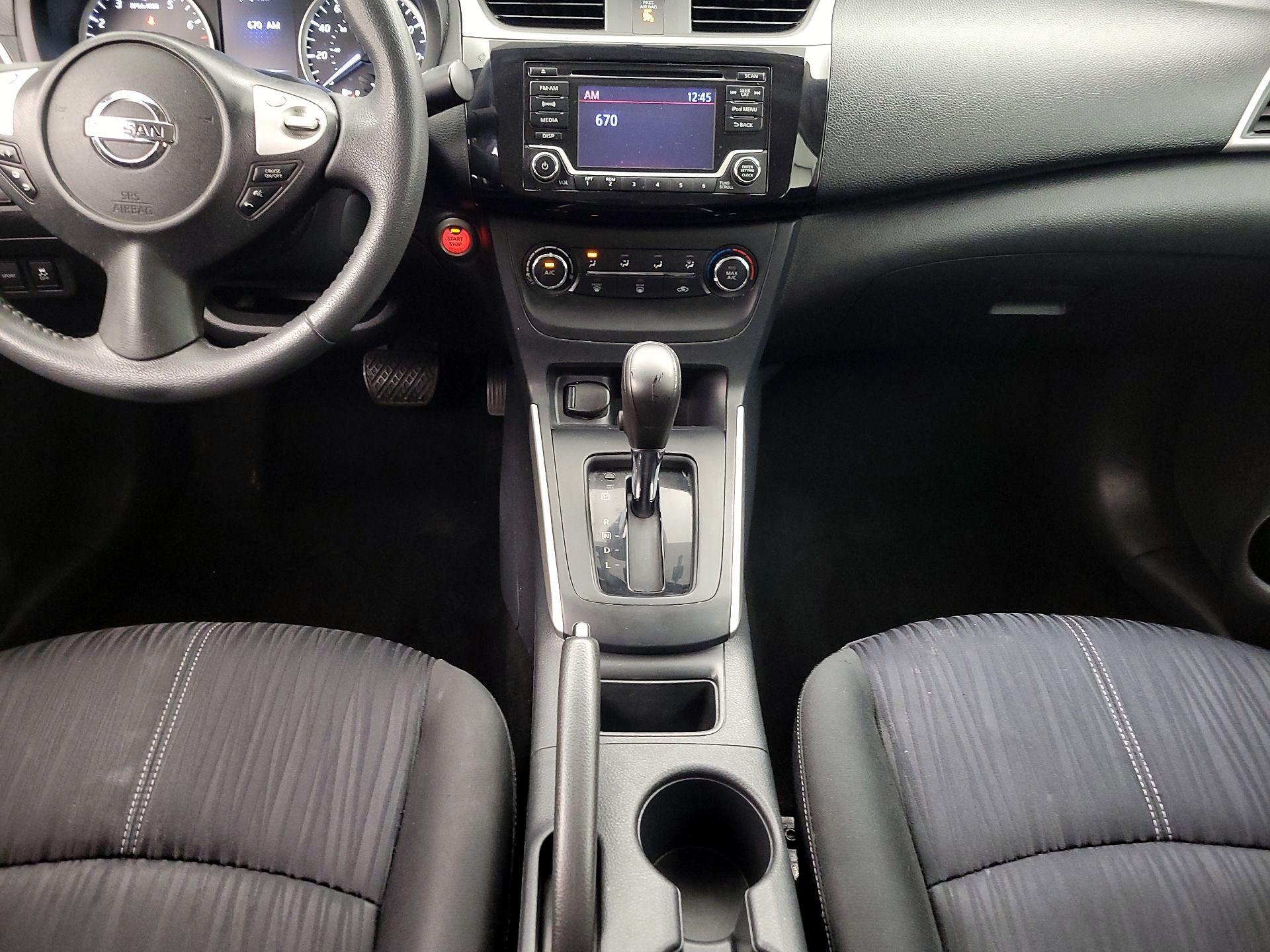 Thumbnail: 2017 Nissan Sentra - 17