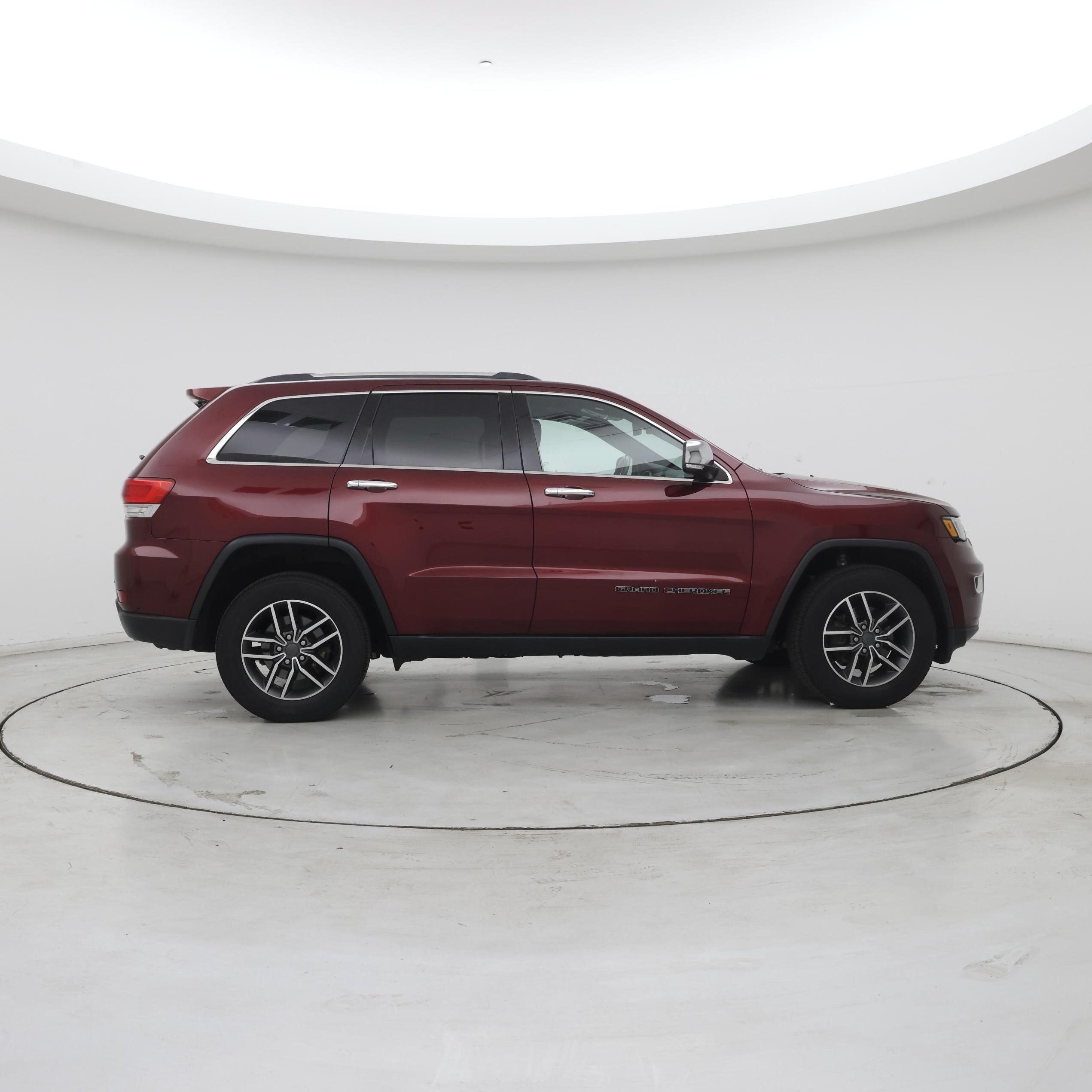 Thumbnail: 2019 Jeep Grand Cherokee - 7