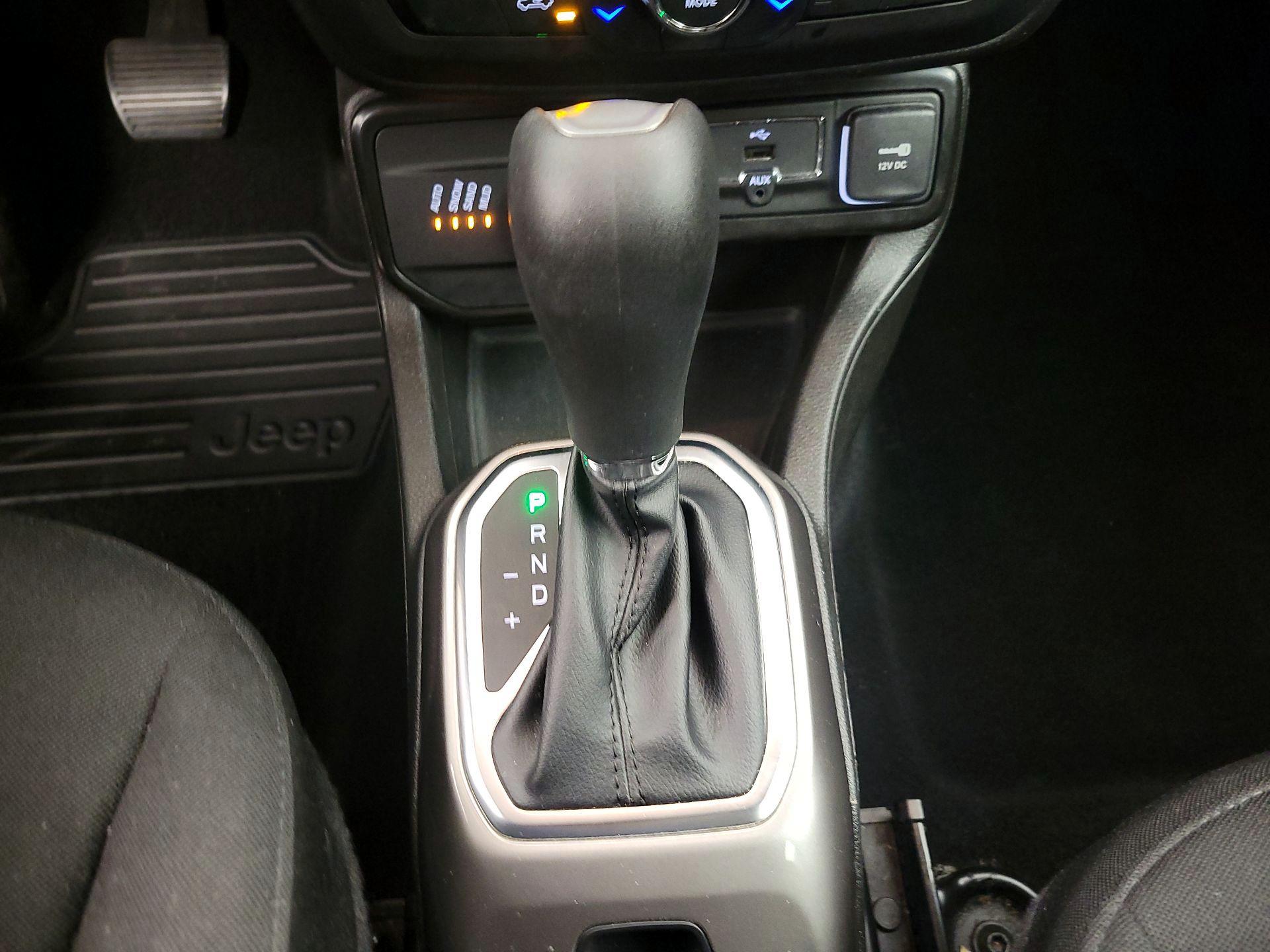 Thumbnail: 2022 Jeep Renegade - 17