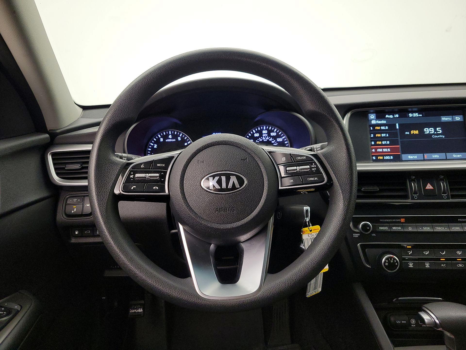 Thumbnail: 2019 Kia Optima - 10