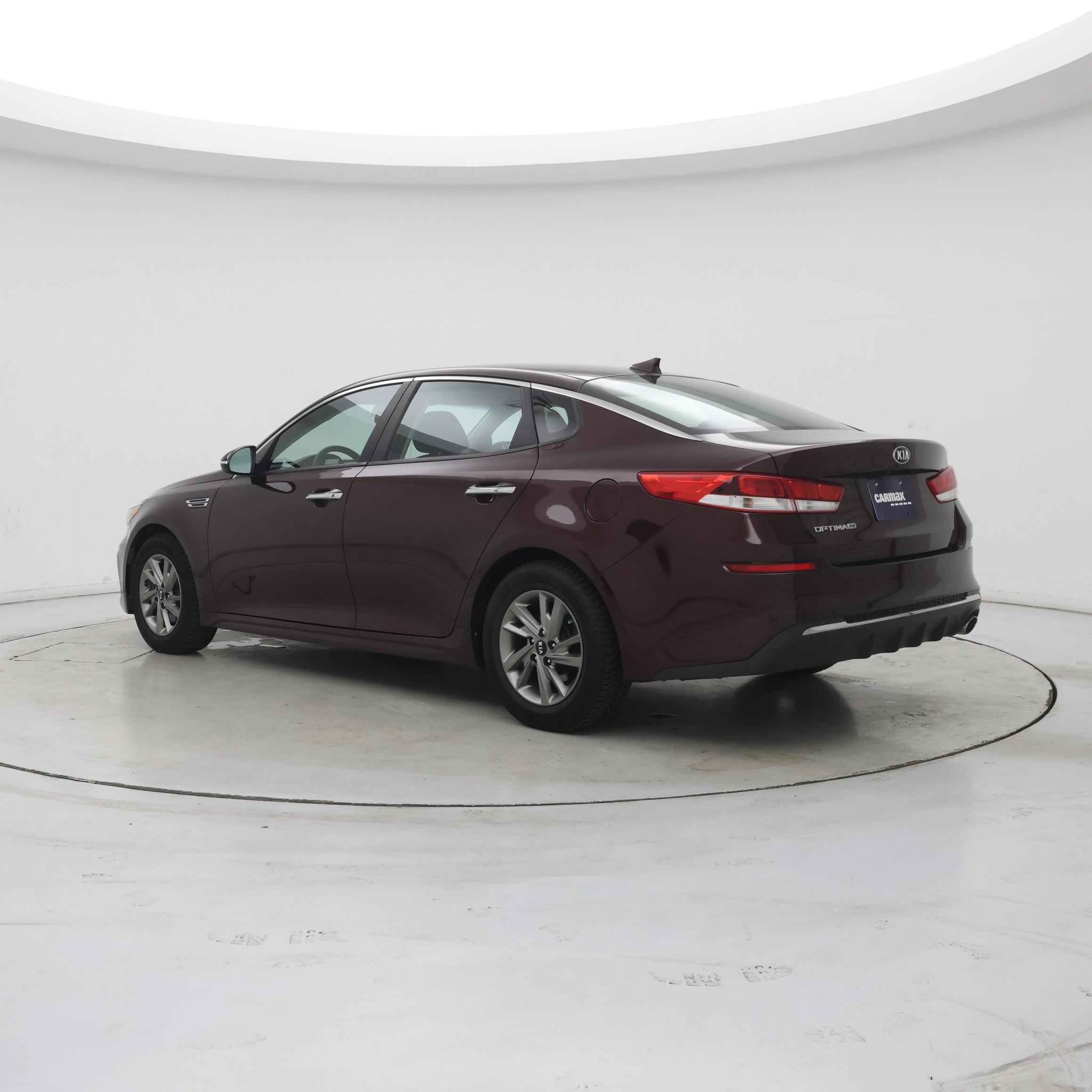 Thumbnail: 2019 Kia Optima - 2