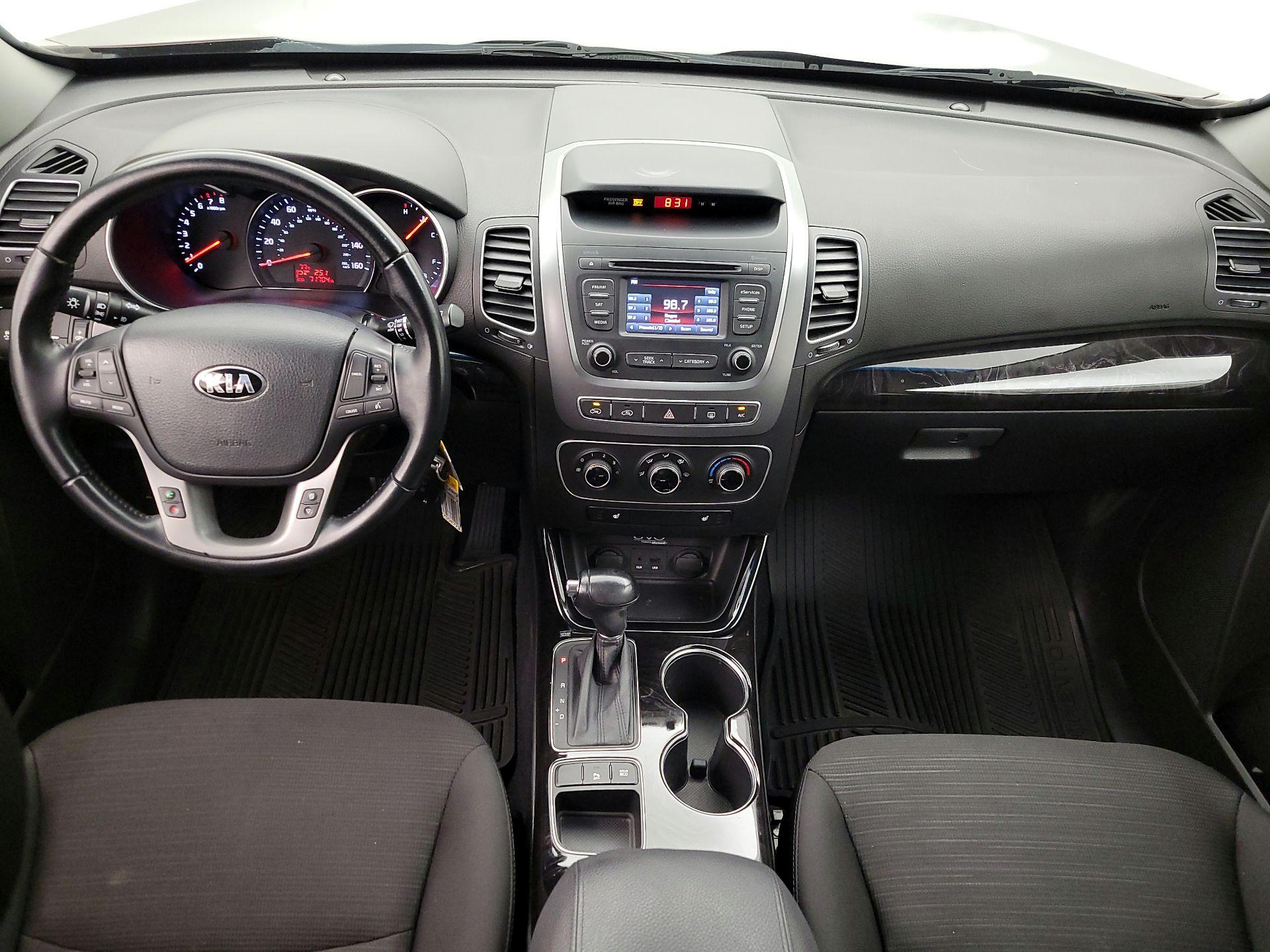 Thumbnail: 2015 Kia Sorento - 9
