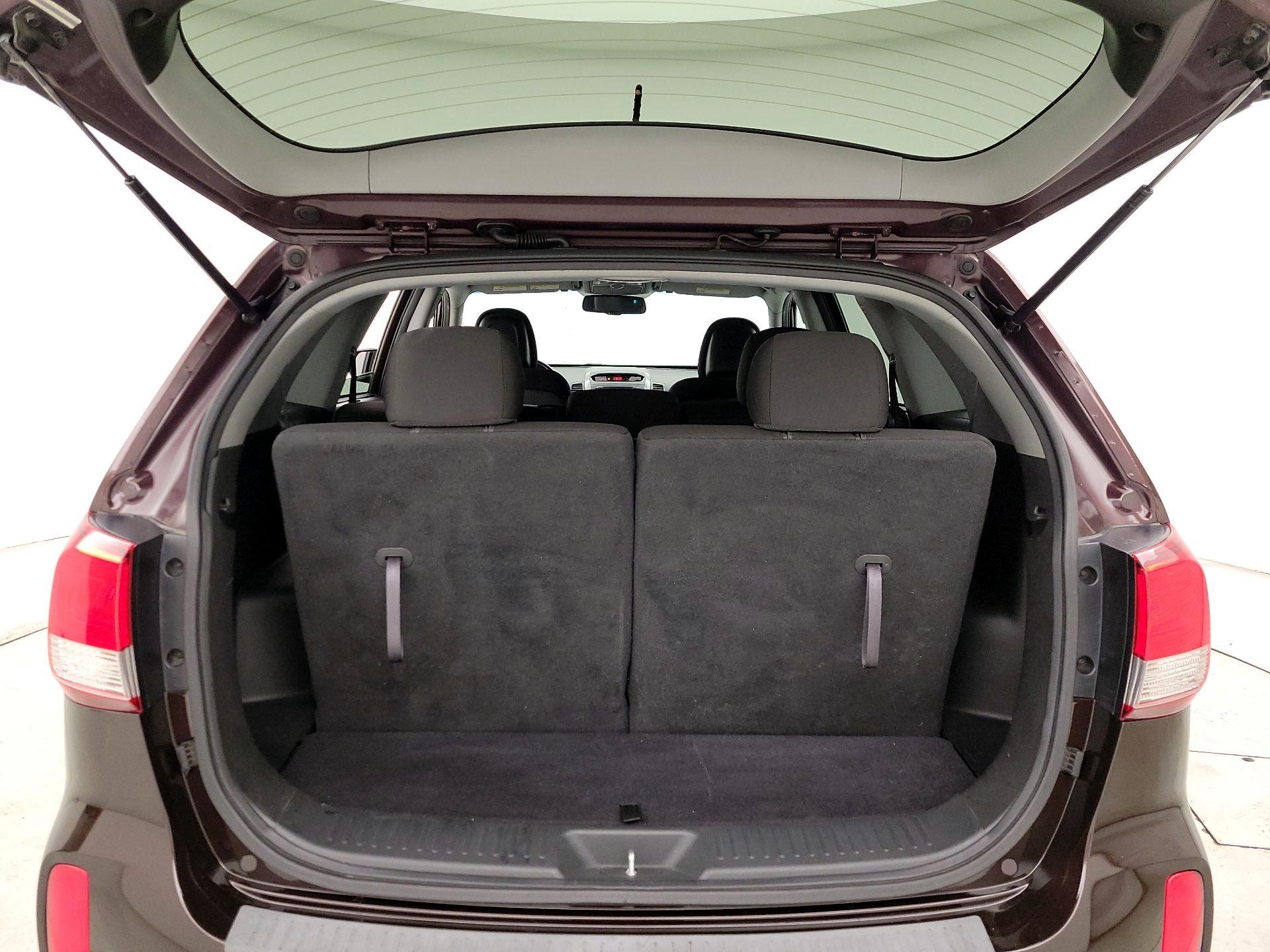 Thumbnail: 2015 Kia Sorento - 20