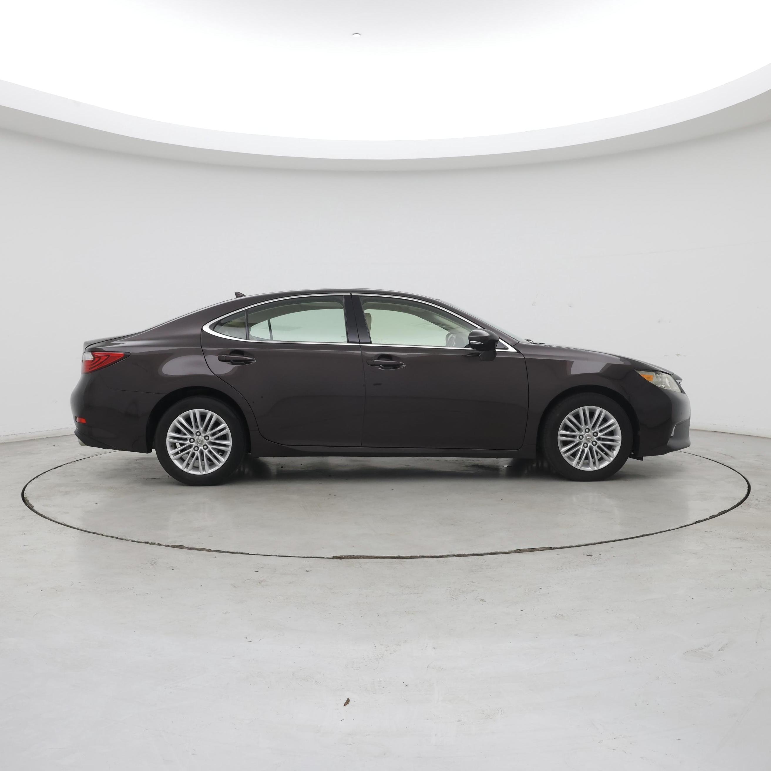 Thumbnail: 2013 Lexus ES - 7