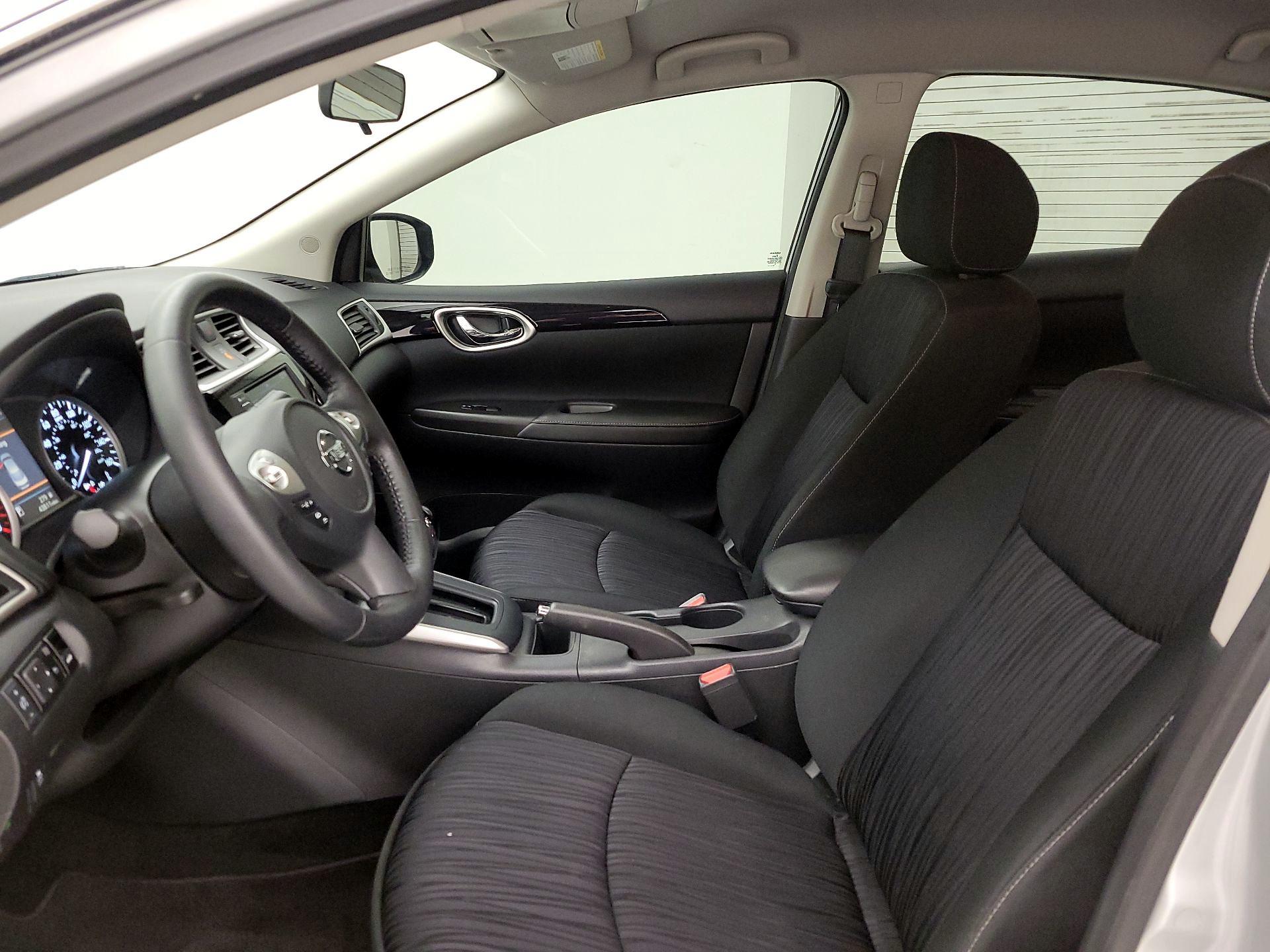 Thumbnail: 2019 Nissan Sentra - 11