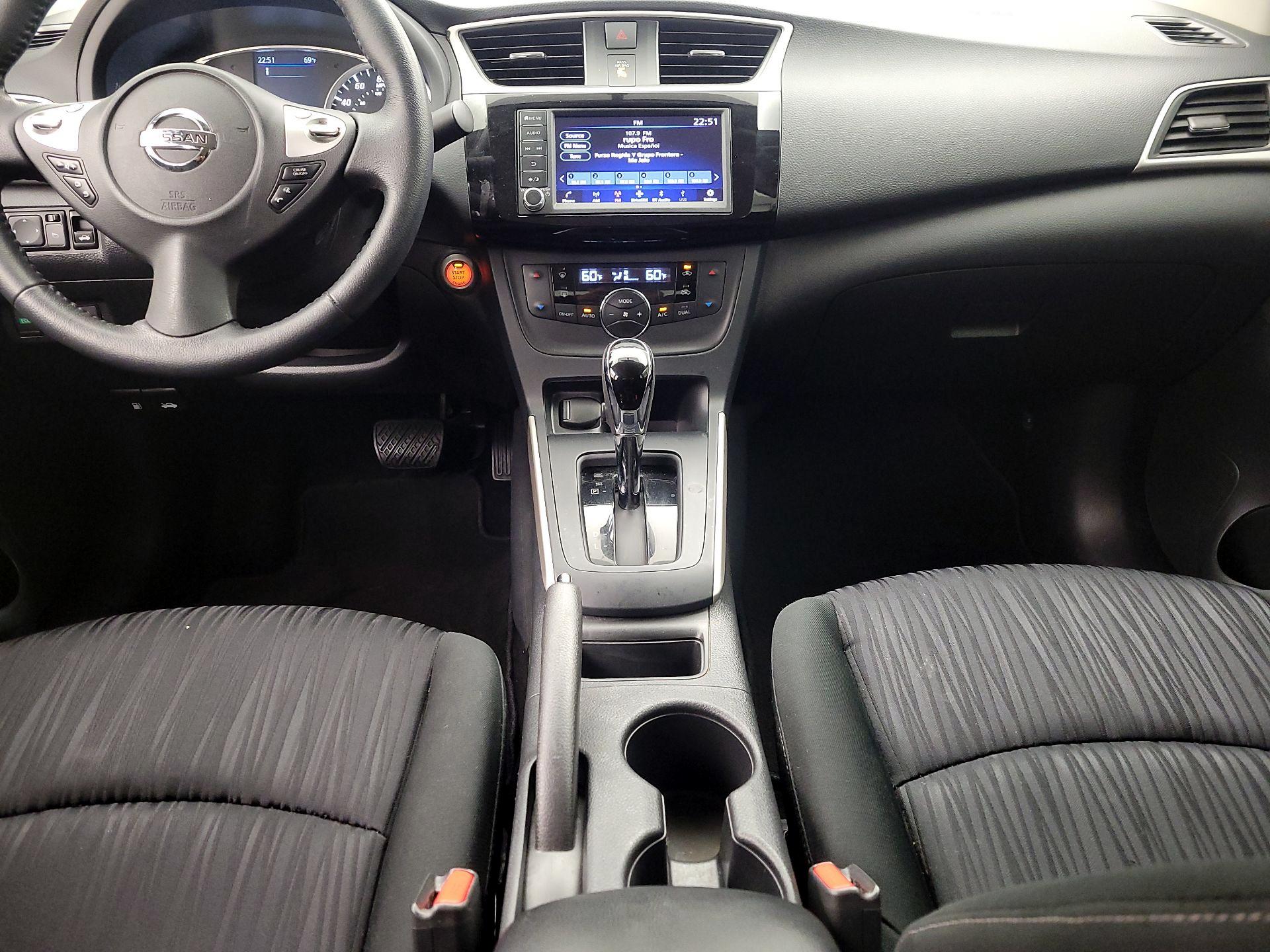 Thumbnail: 2019 Nissan Sentra - 17