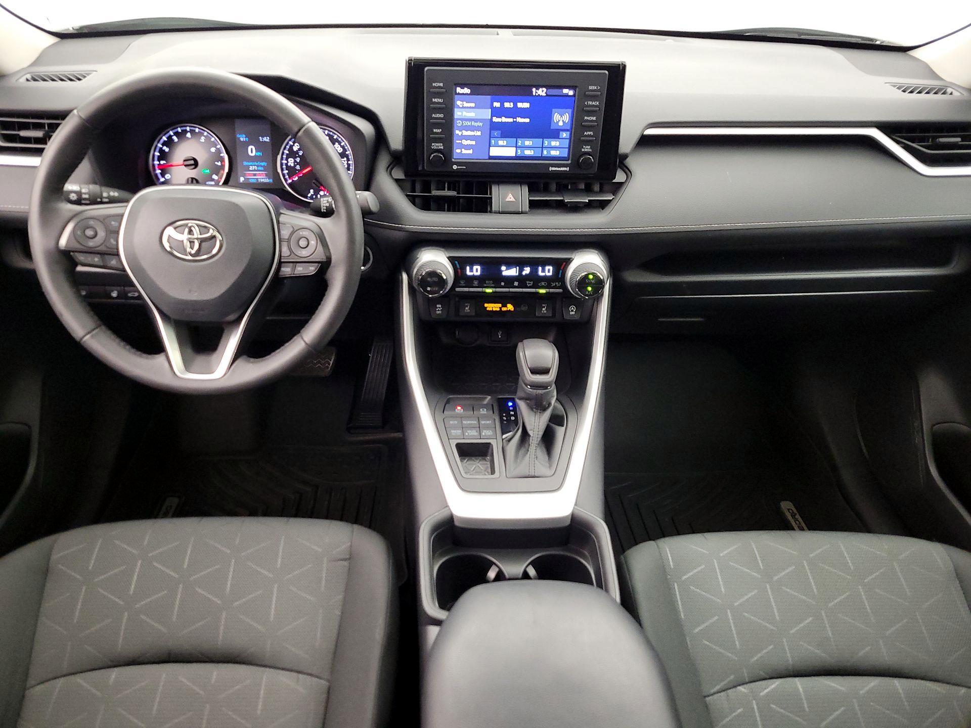 Thumbnail: 2021 Toyota RAV4 - 9