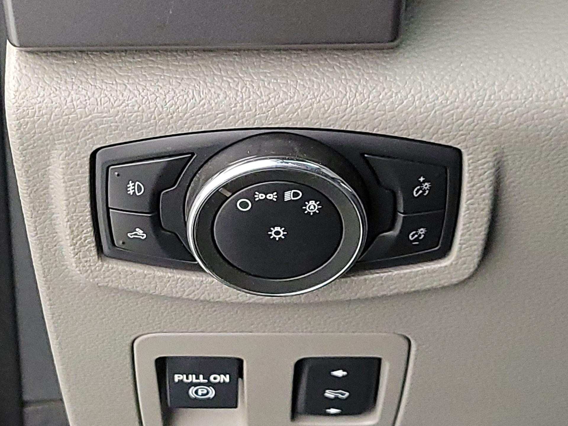 Thumbnail: 2015 Ford F-150 - 13