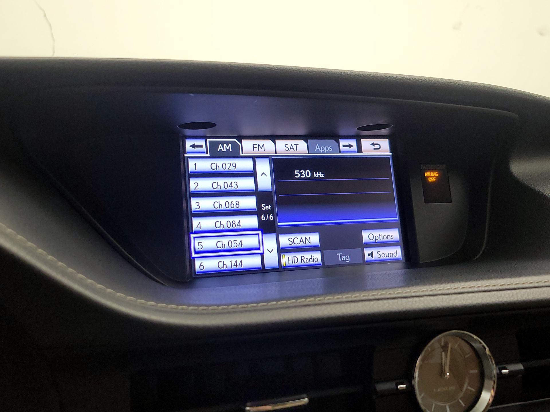 Thumbnail: 2013 Lexus ES - 15