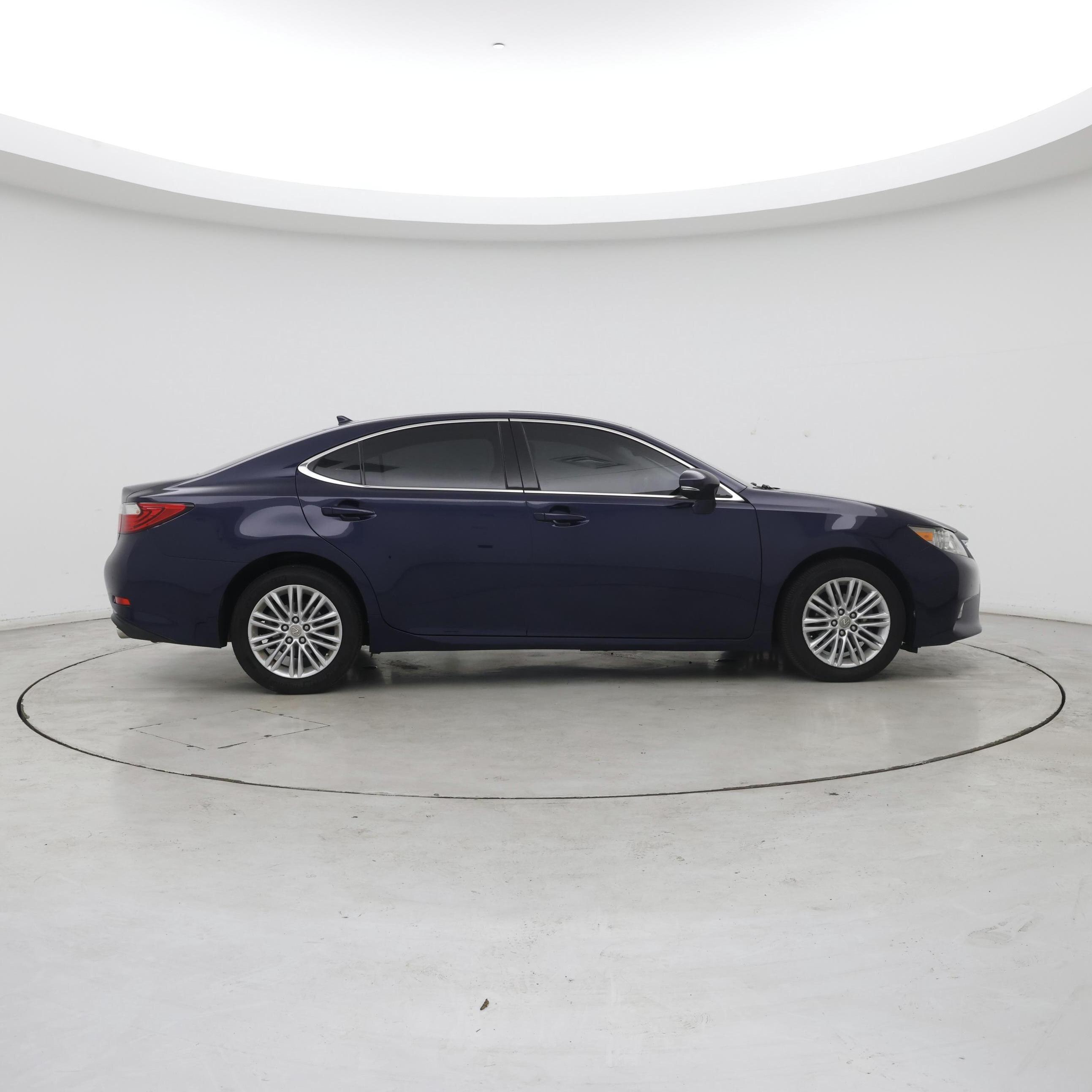 Thumbnail: 2013 Lexus ES - 7