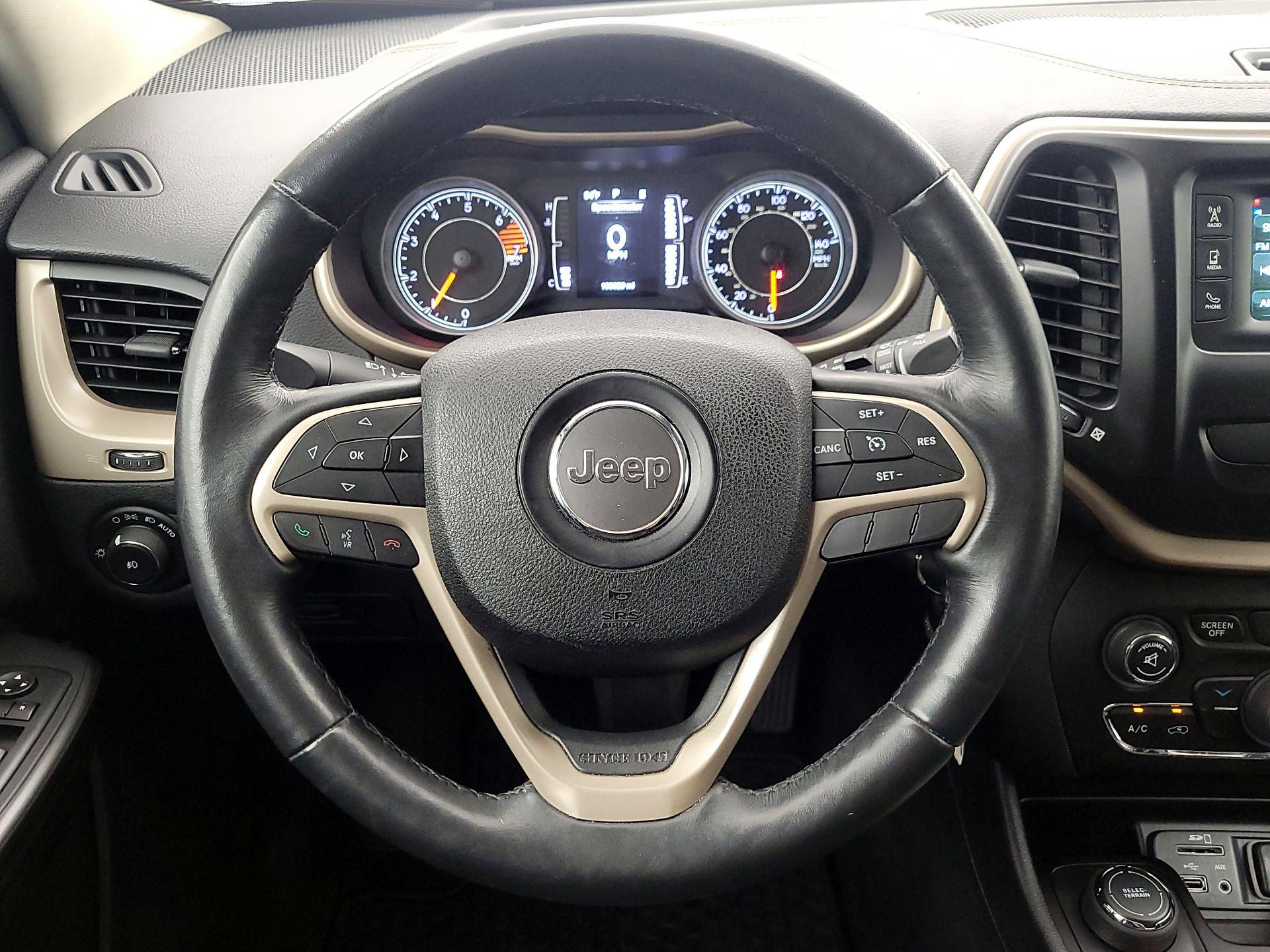 Thumbnail: 2016 Jeep Cherokee - 10