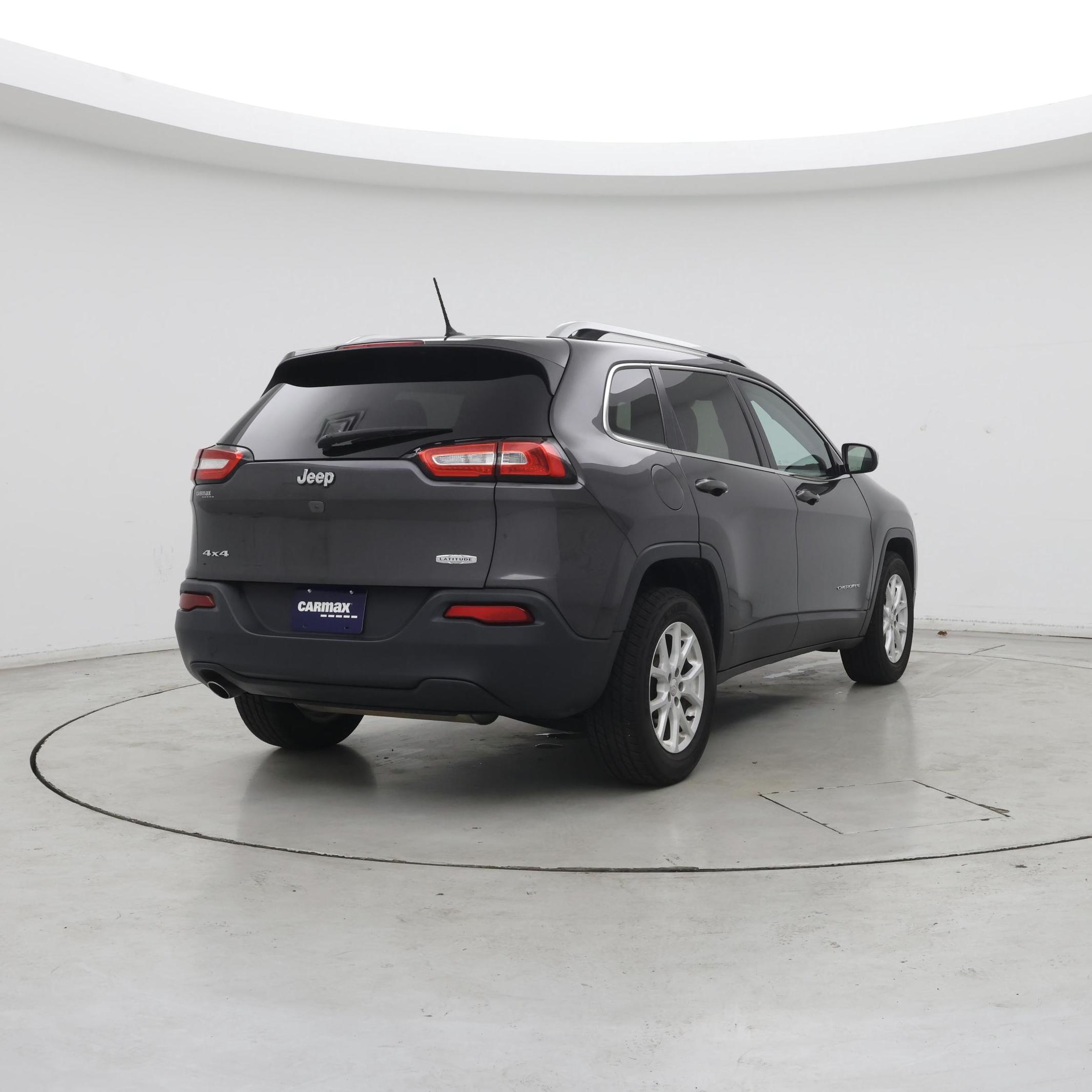 Thumbnail: 2016 Jeep Cherokee - 8