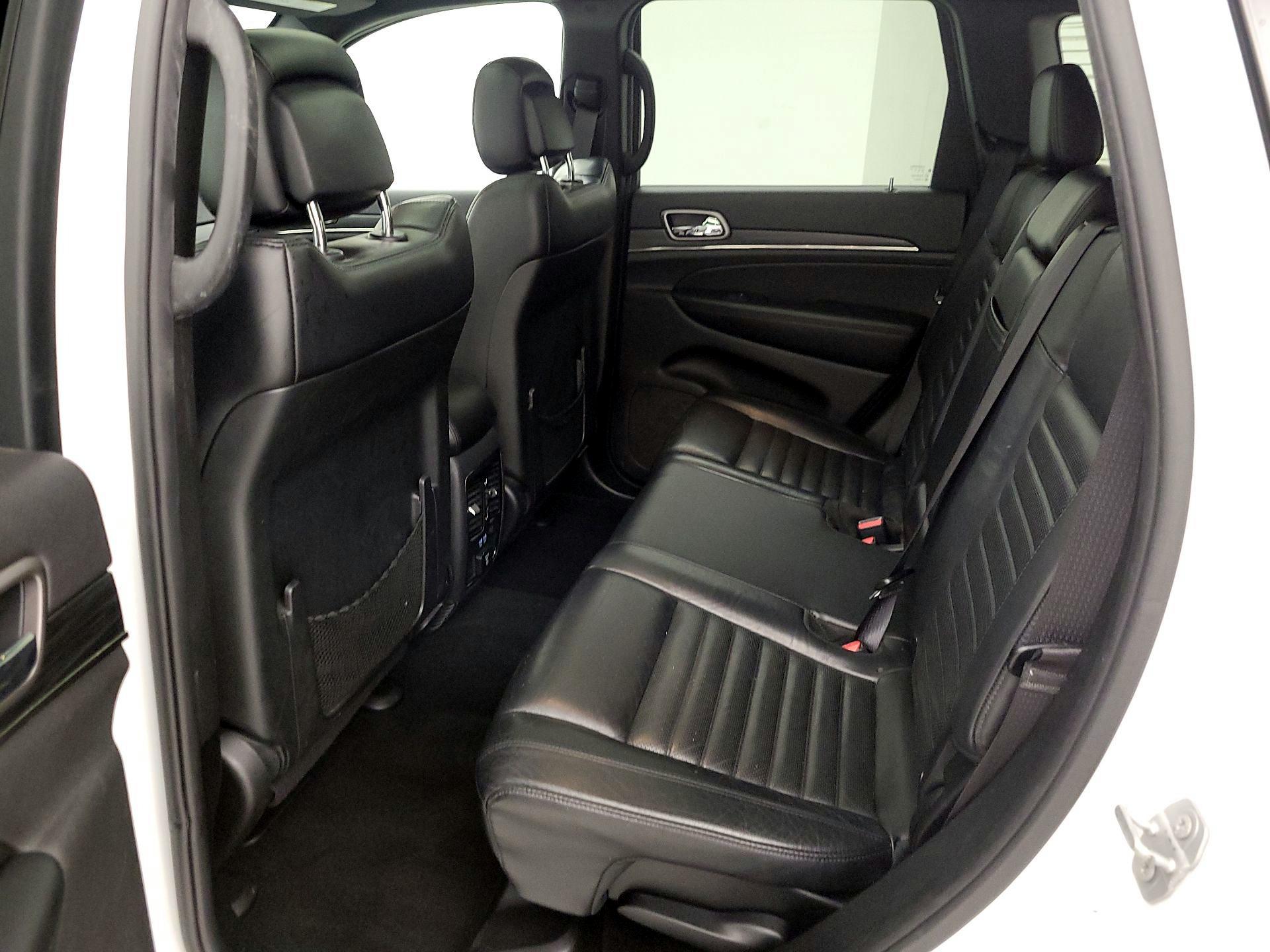 Thumbnail: 2019 Jeep Grand Cherokee - 19
