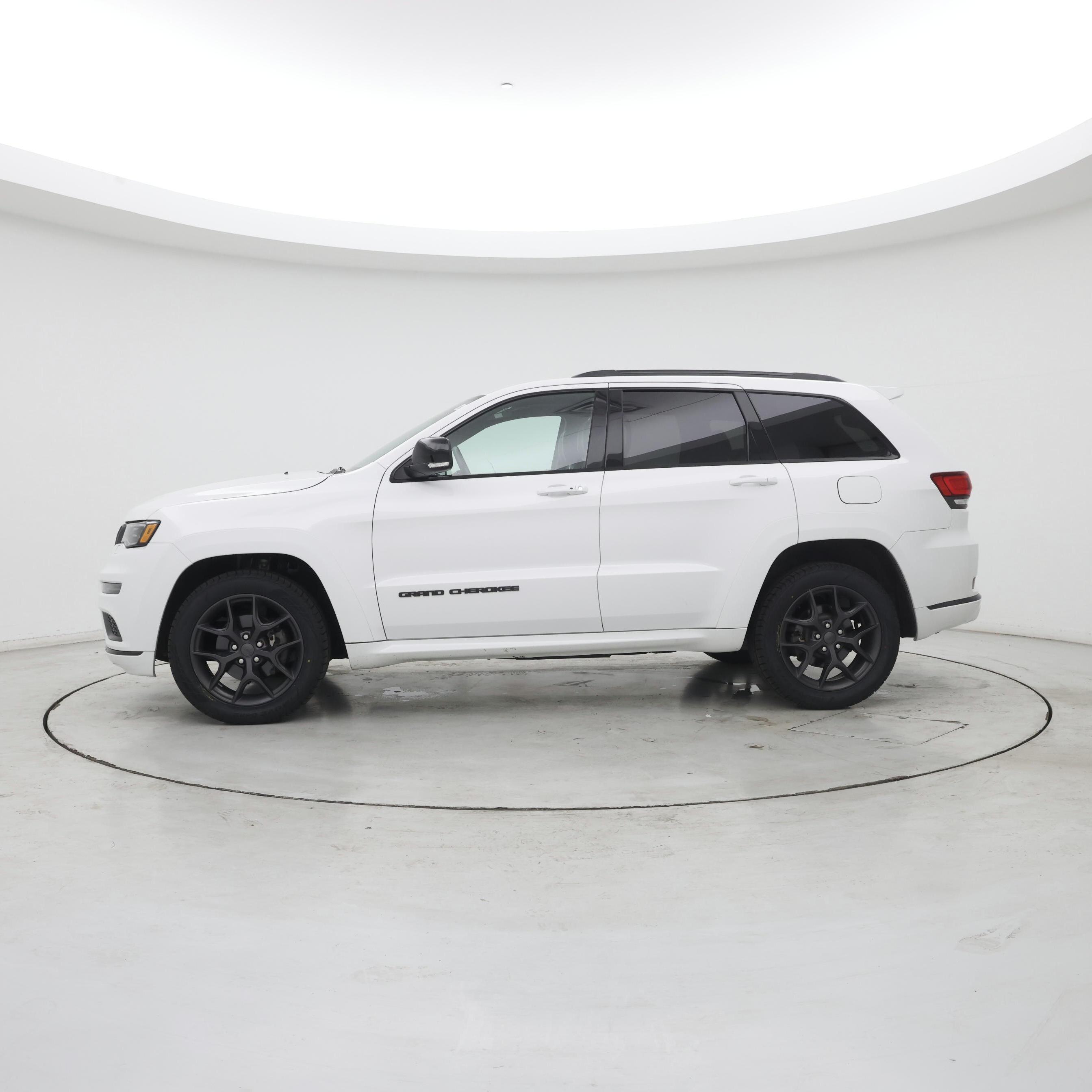 Thumbnail: 2019 Jeep Grand Cherokee - 3