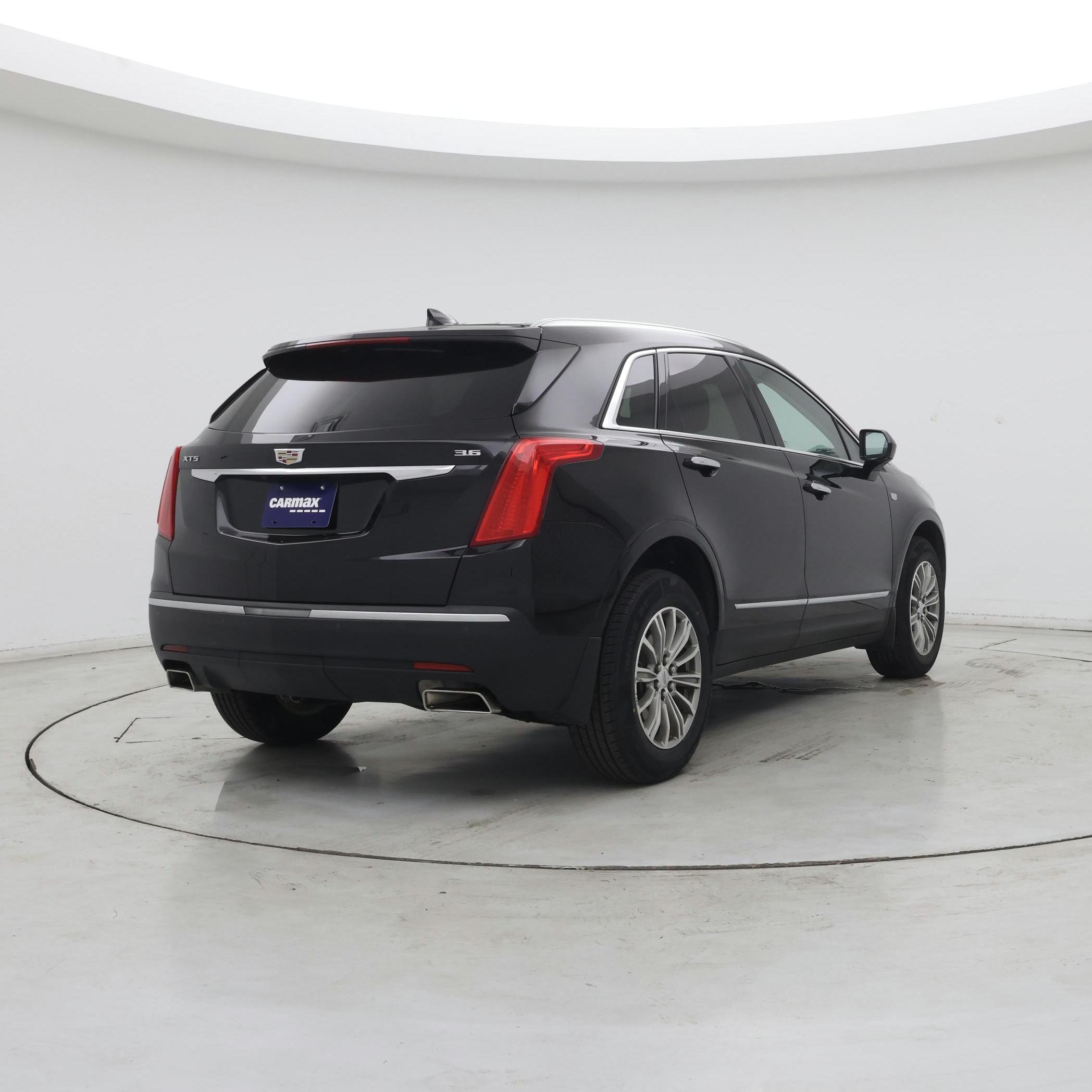 Thumbnail: 2018 Cadillac XT5 - 8