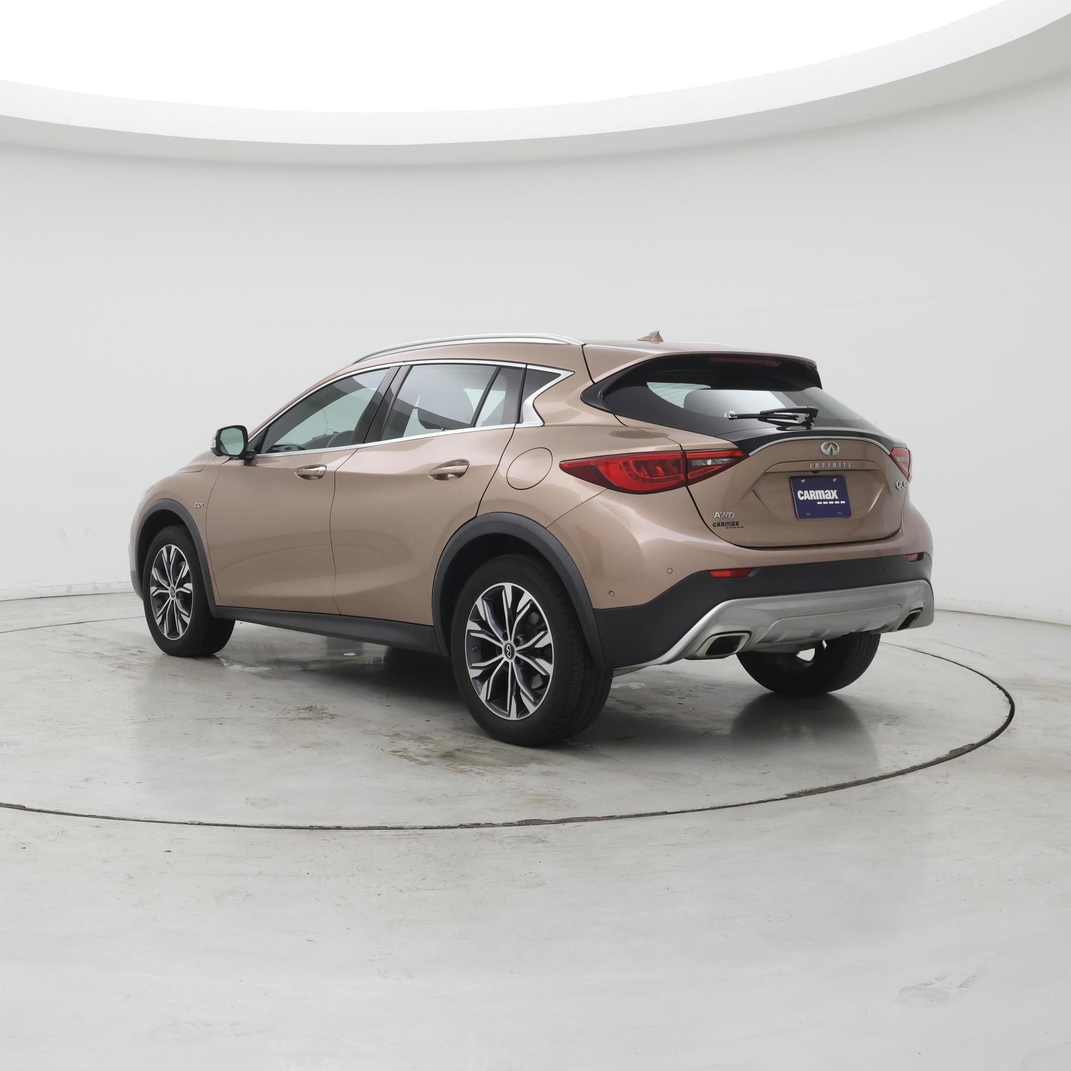 Thumbnail: 2018 INFINITI QX30 - 2