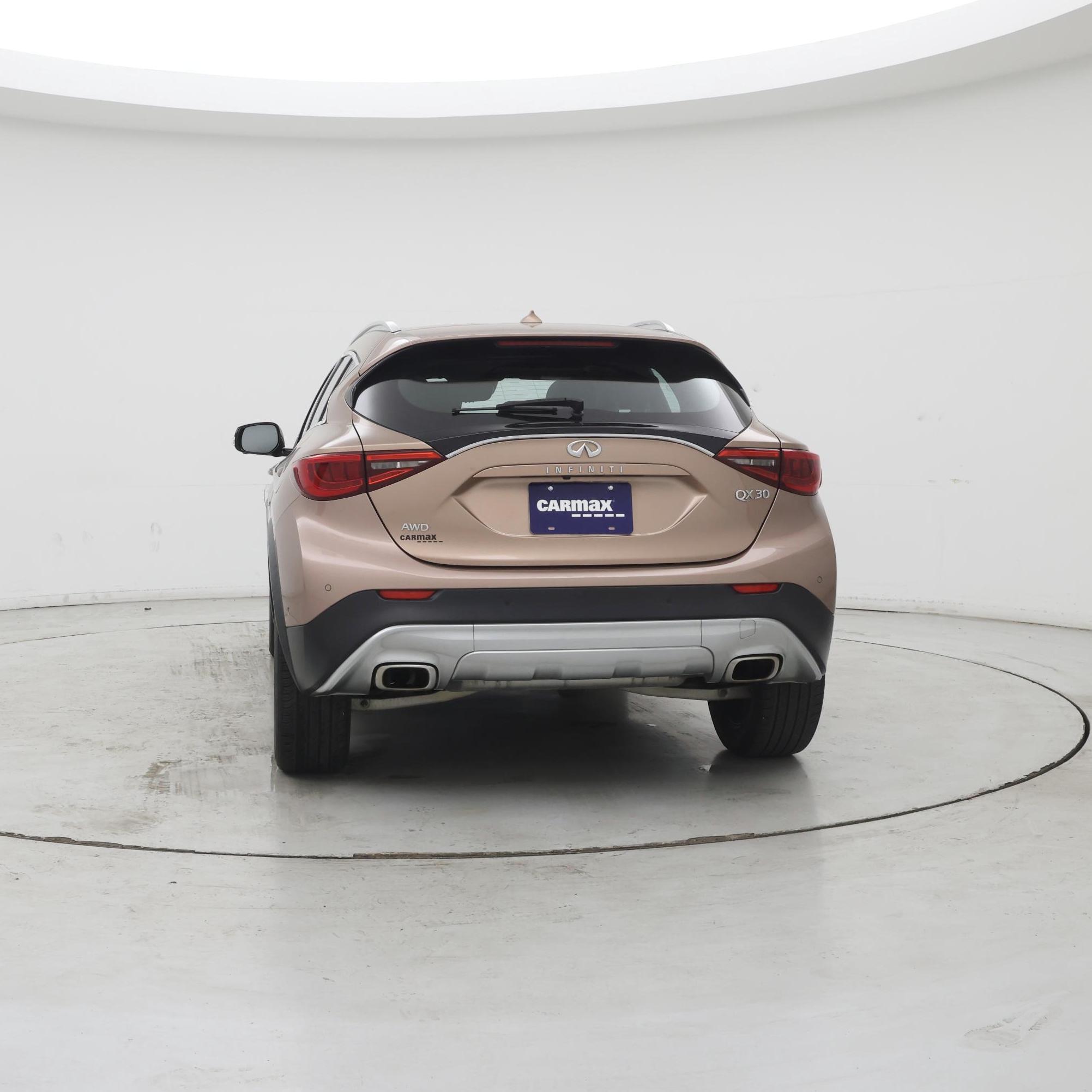 Thumbnail: 2018 INFINITI QX30 - 6