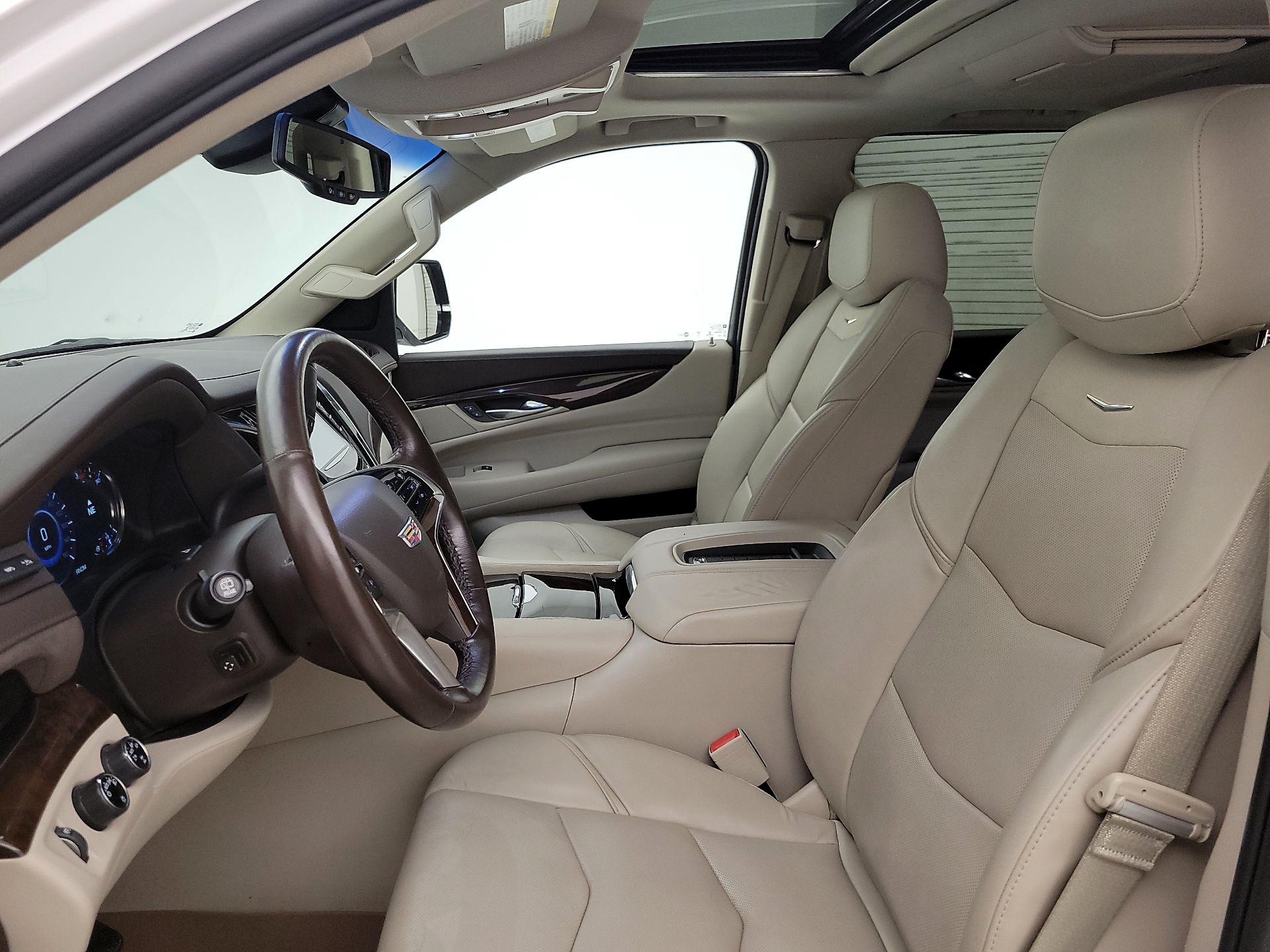 Thumbnail: 2016 Cadillac Escalade - 11