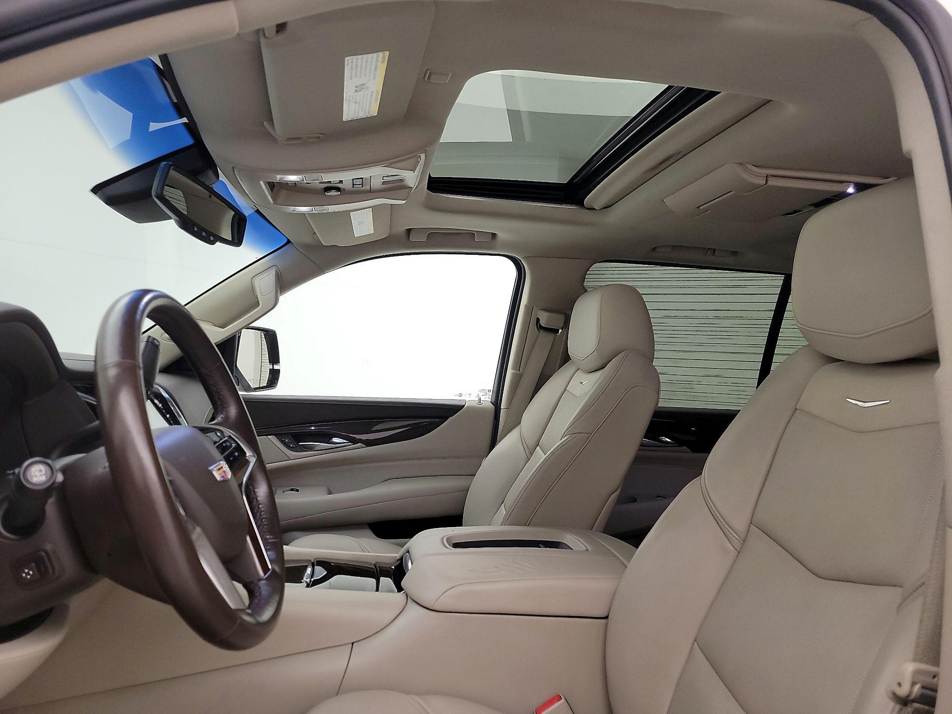 Thumbnail: 2016 Cadillac Escalade - 20