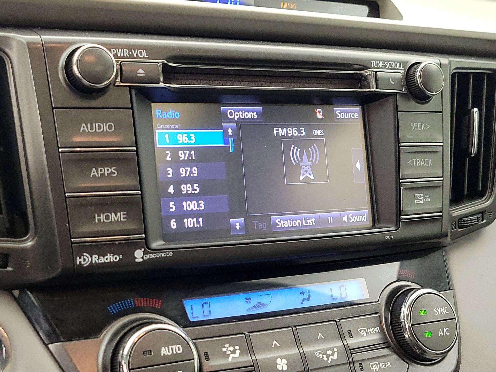 Thumbnail: 2014 Toyota RAV4 - 15