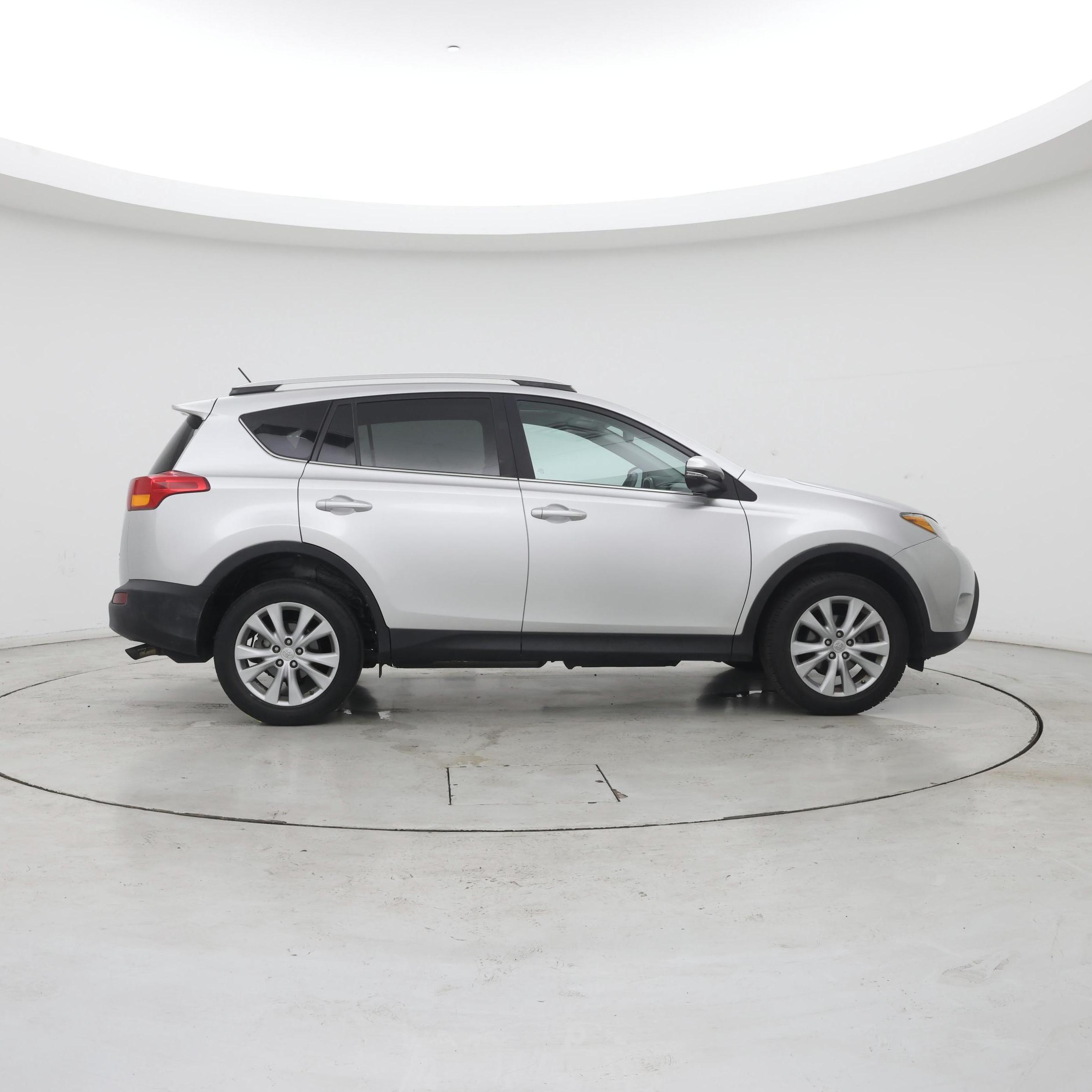 Thumbnail: 2014 Toyota RAV4 - 7