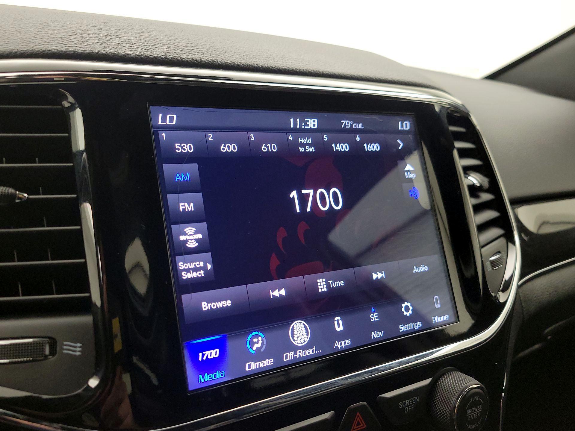 Thumbnail: 2020 Jeep Grand Cherokee - 15