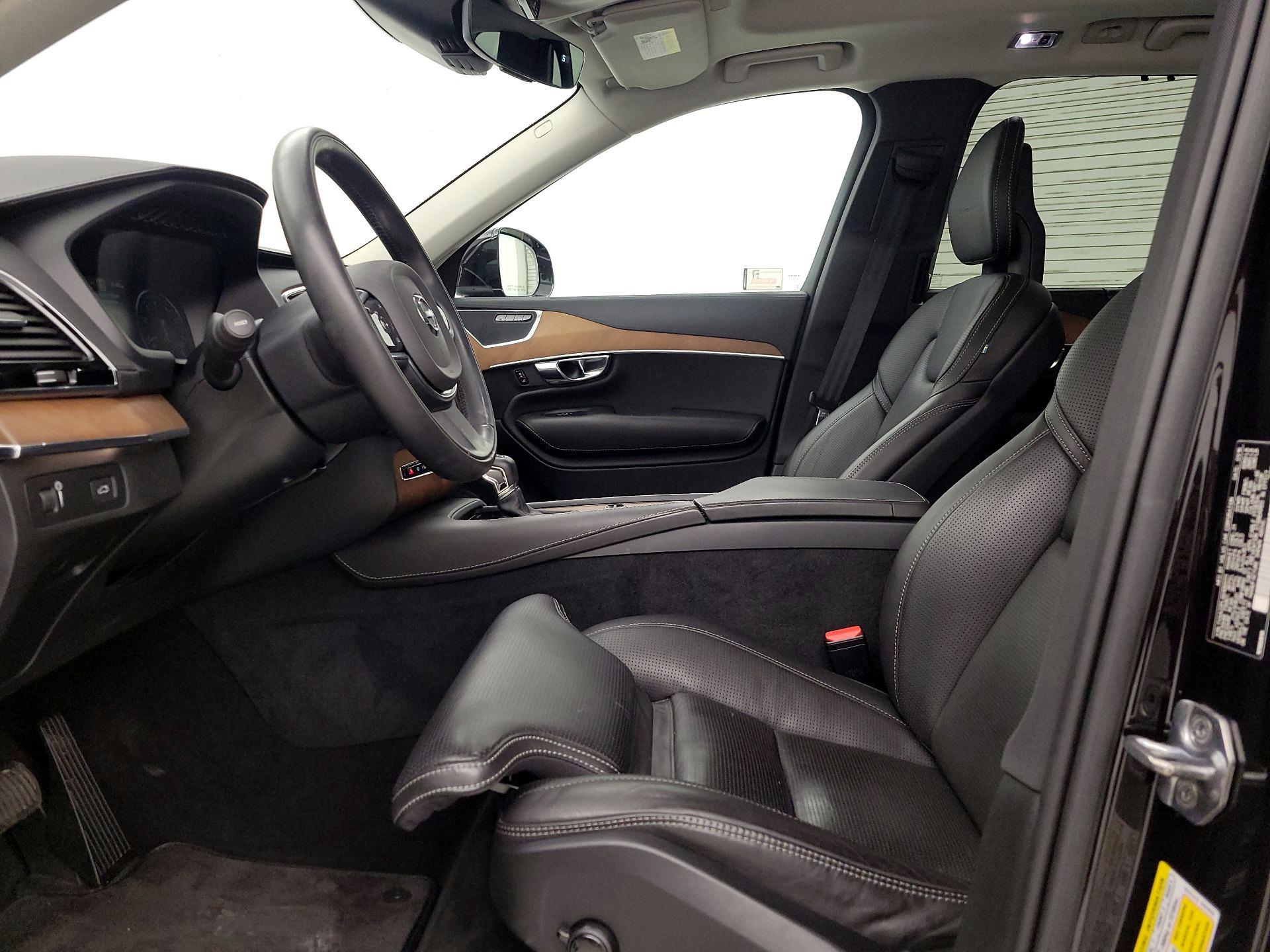 Thumbnail: 2016 Volvo XC90 - 11