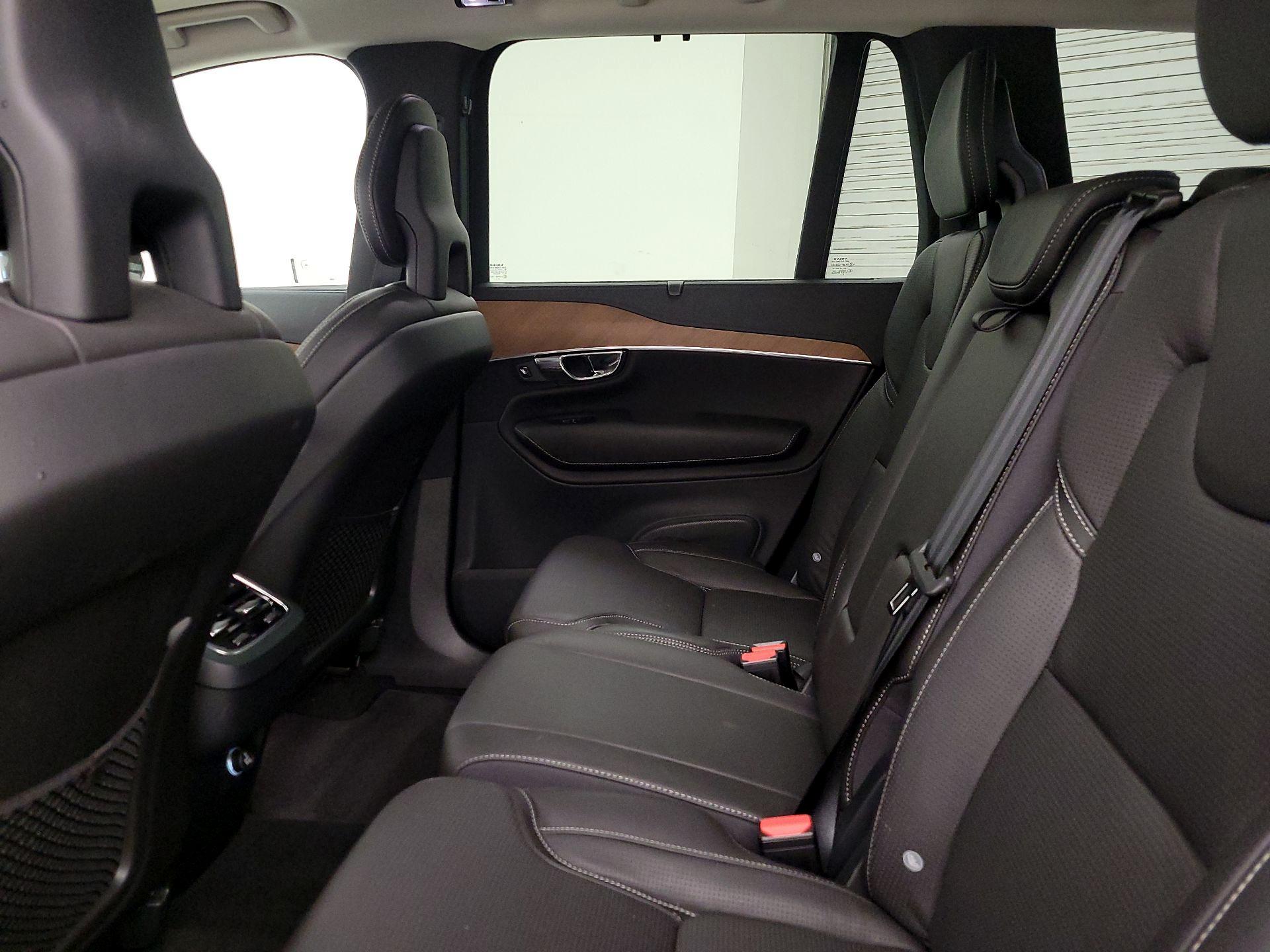 Thumbnail: 2016 Volvo XC90 - 18