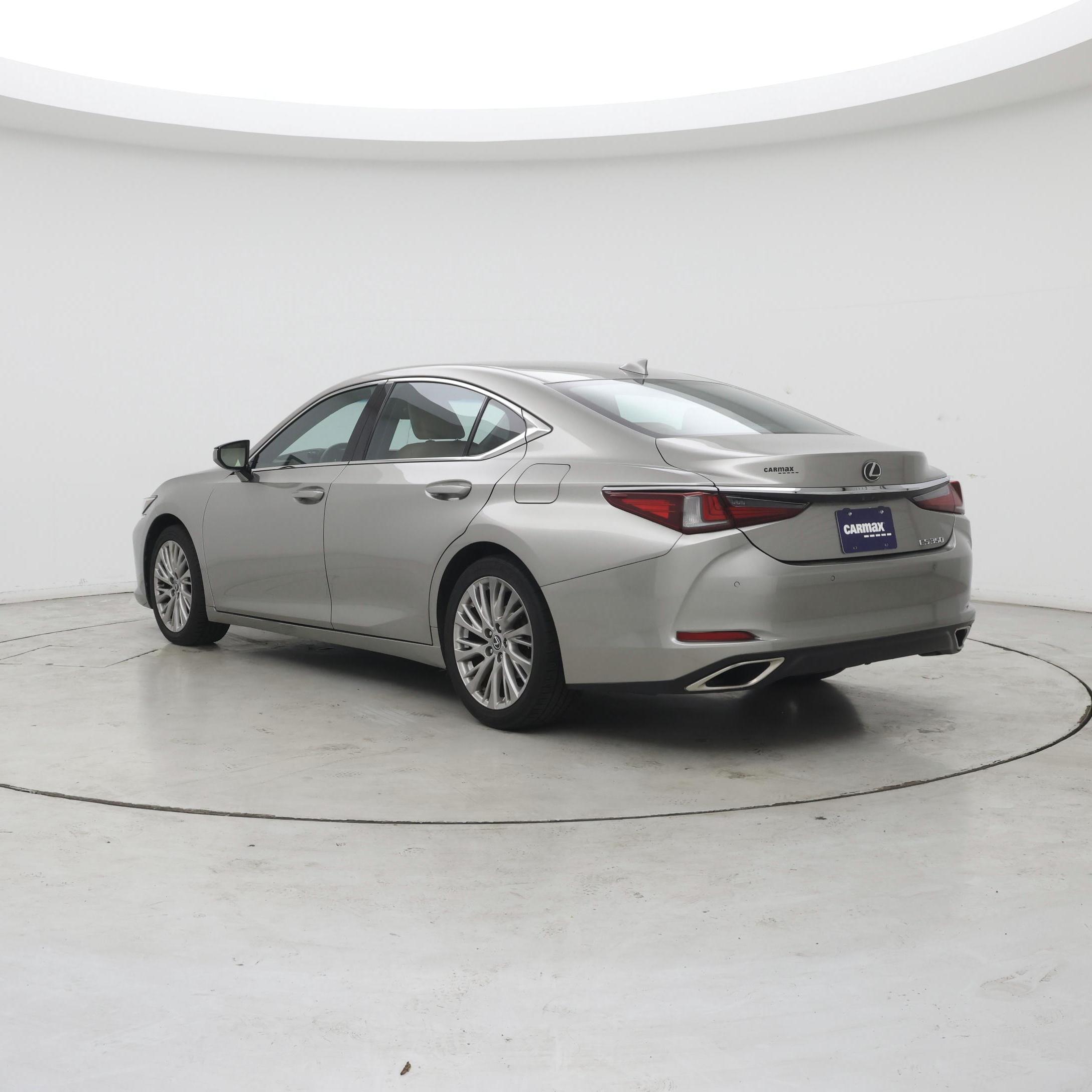 Thumbnail: 2021 Lexus ES - 2