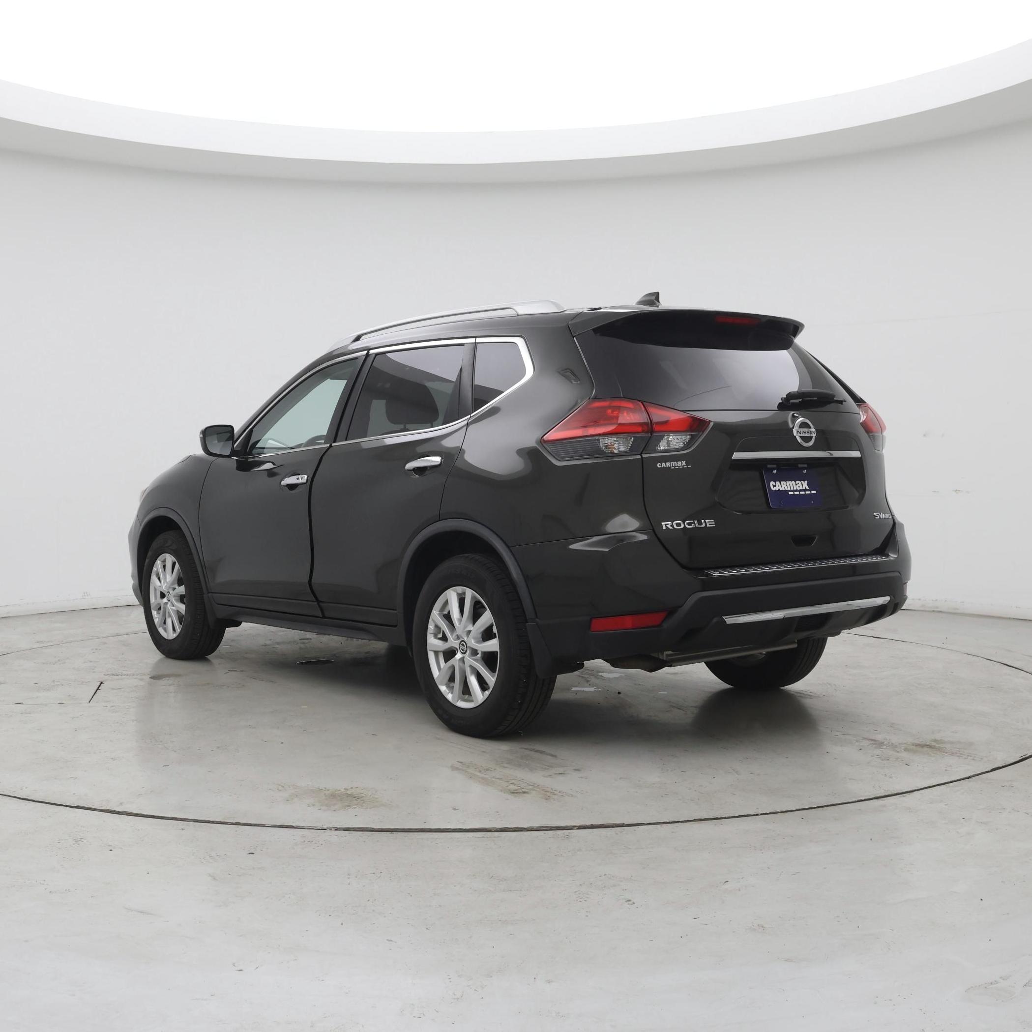 Thumbnail: 2017 Nissan Rogue - 2
