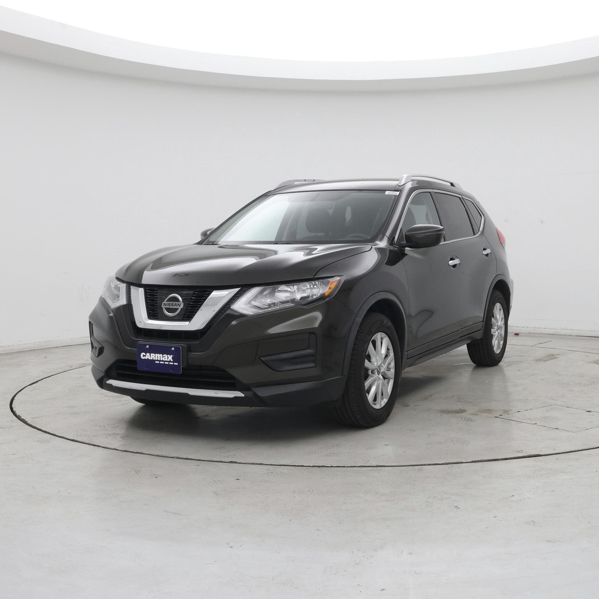 Thumbnail: 2017 Nissan Rogue - 4