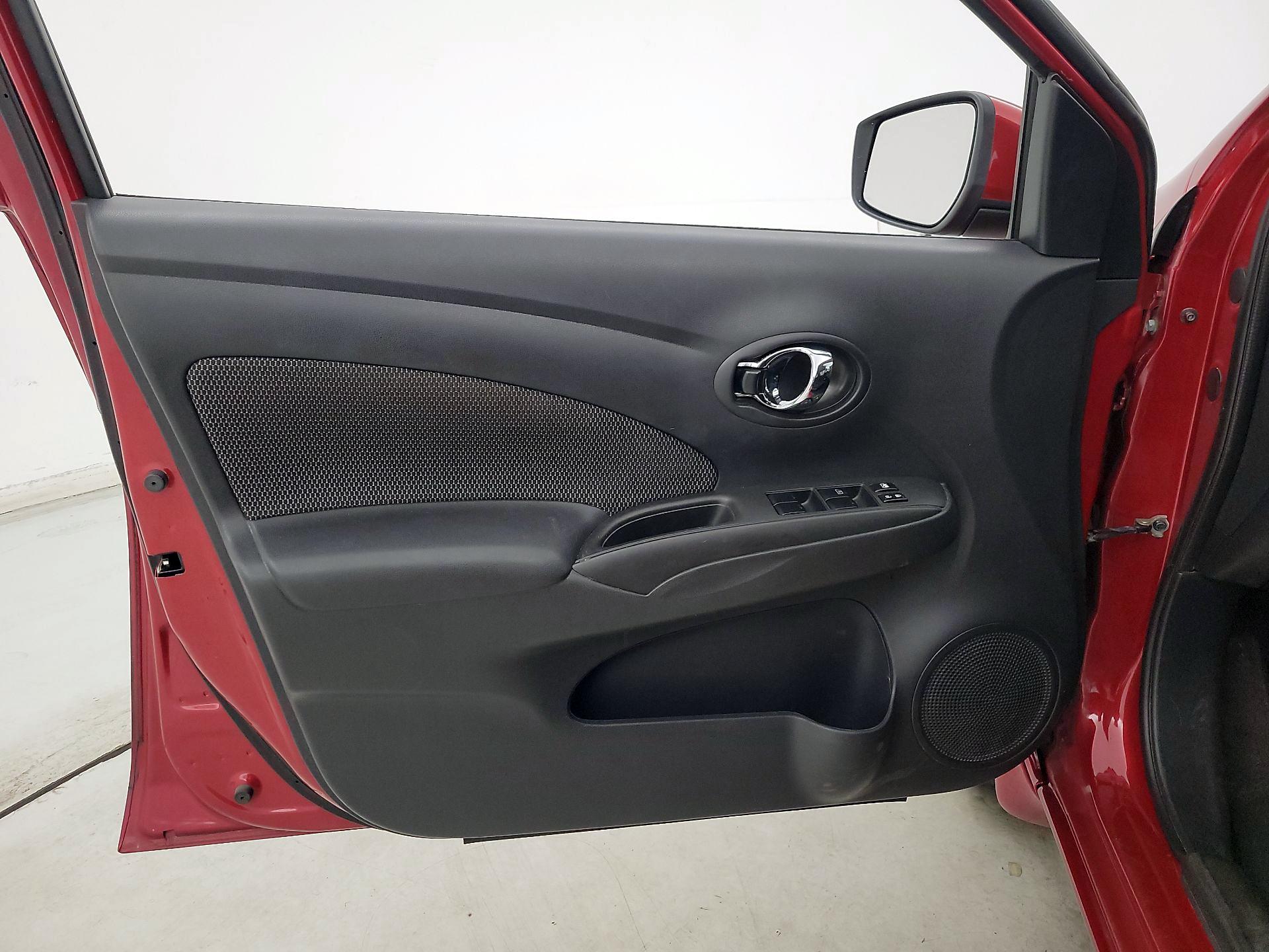 Thumbnail: 2015 Nissan Versa - 12