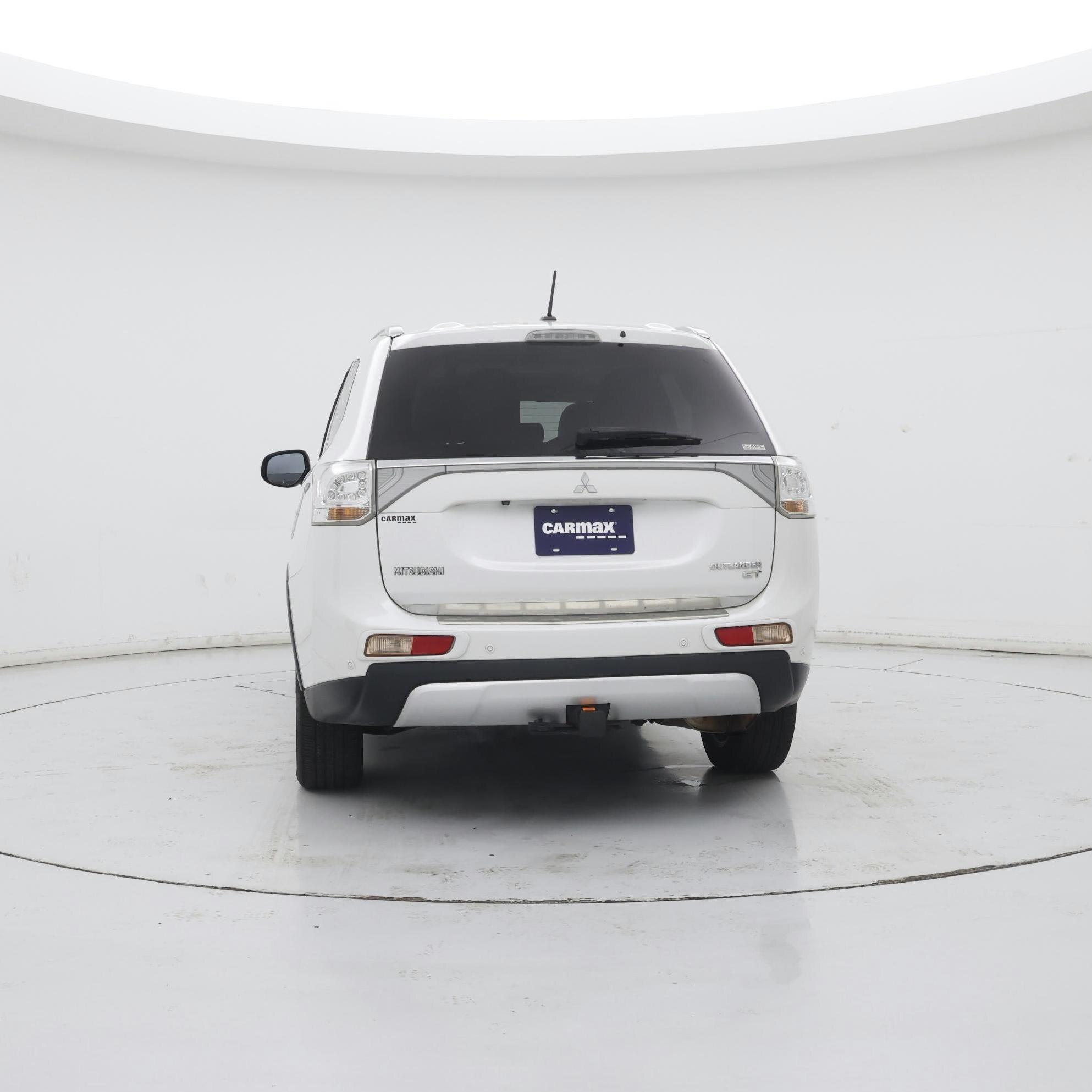 Thumbnail: 2015 Mitsubishi Outlander - 6