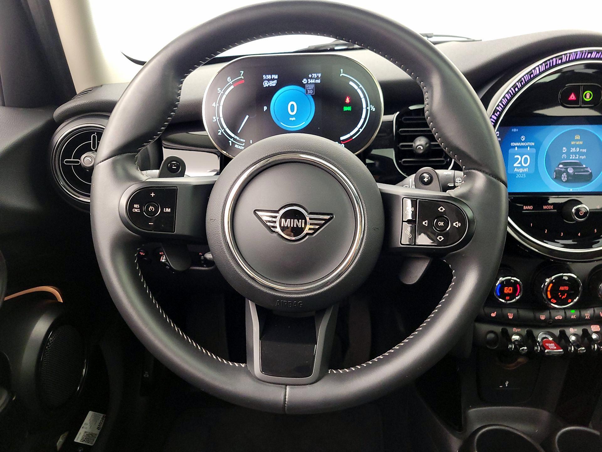 Thumbnail: 2022 MINI Cooper Hardtop - 10