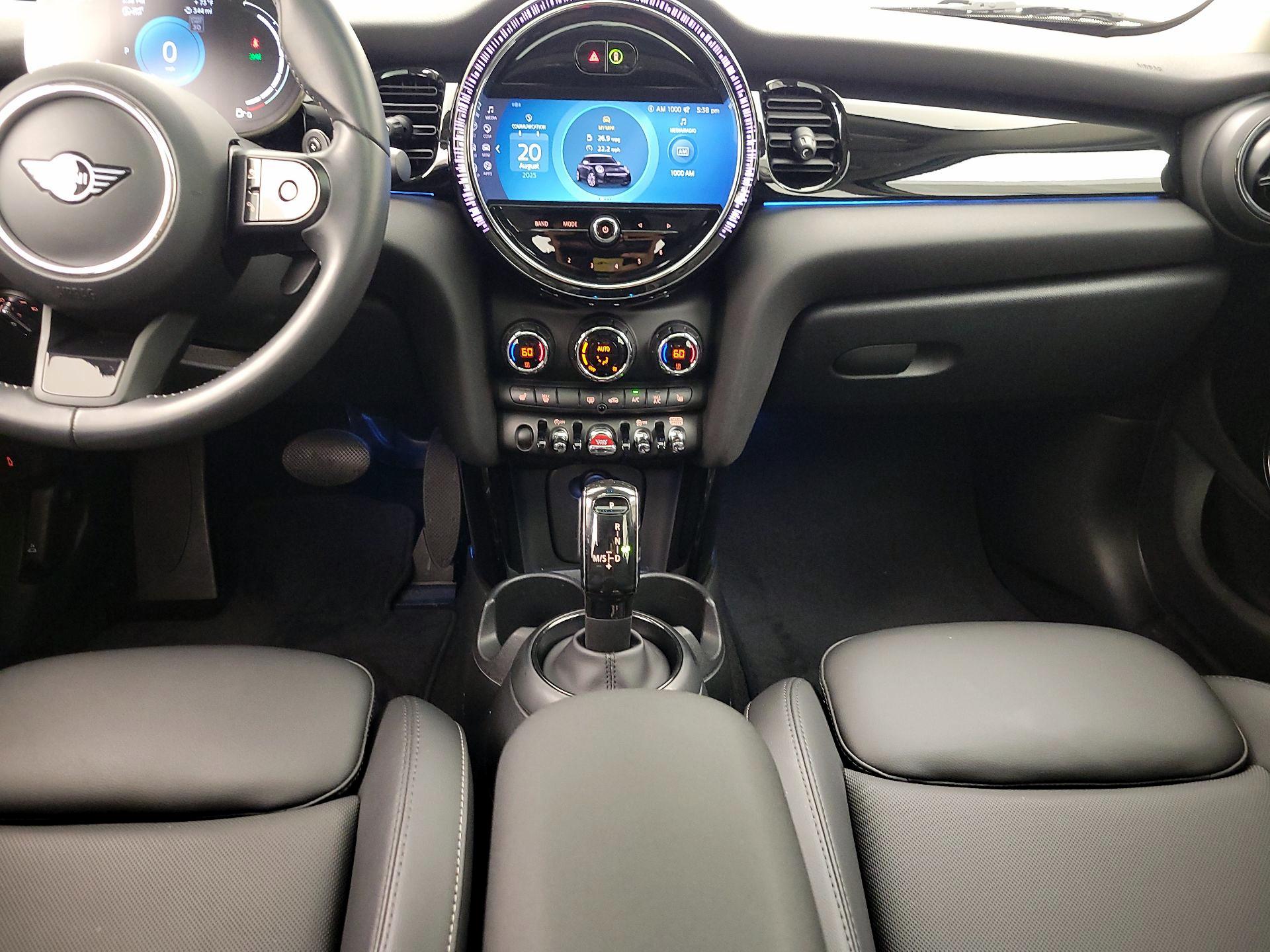 Thumbnail: 2022 MINI Cooper Hardtop - 17