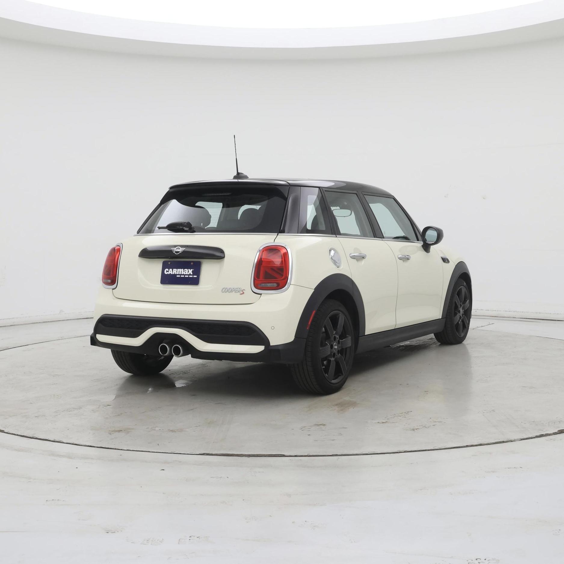 Thumbnail: 2022 MINI Cooper Hardtop - 8