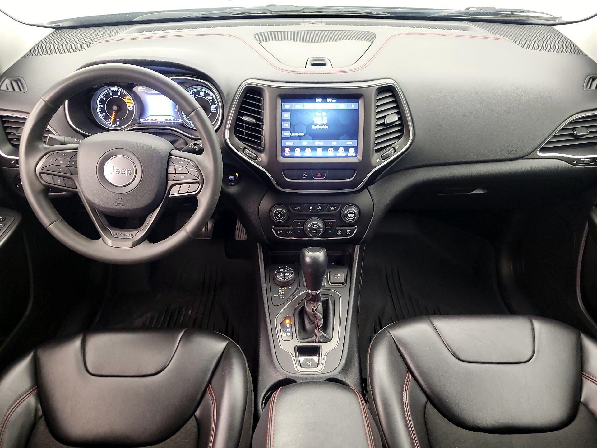 Thumbnail: 2020 Jeep Cherokee - 9