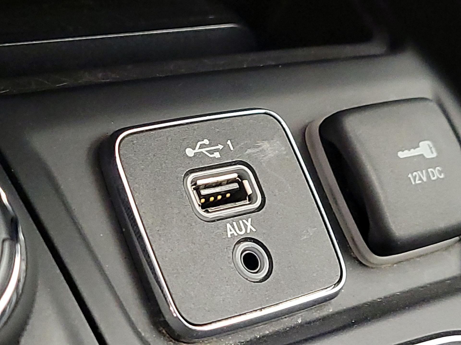 Thumbnail: 2020 Jeep Cherokee - 18