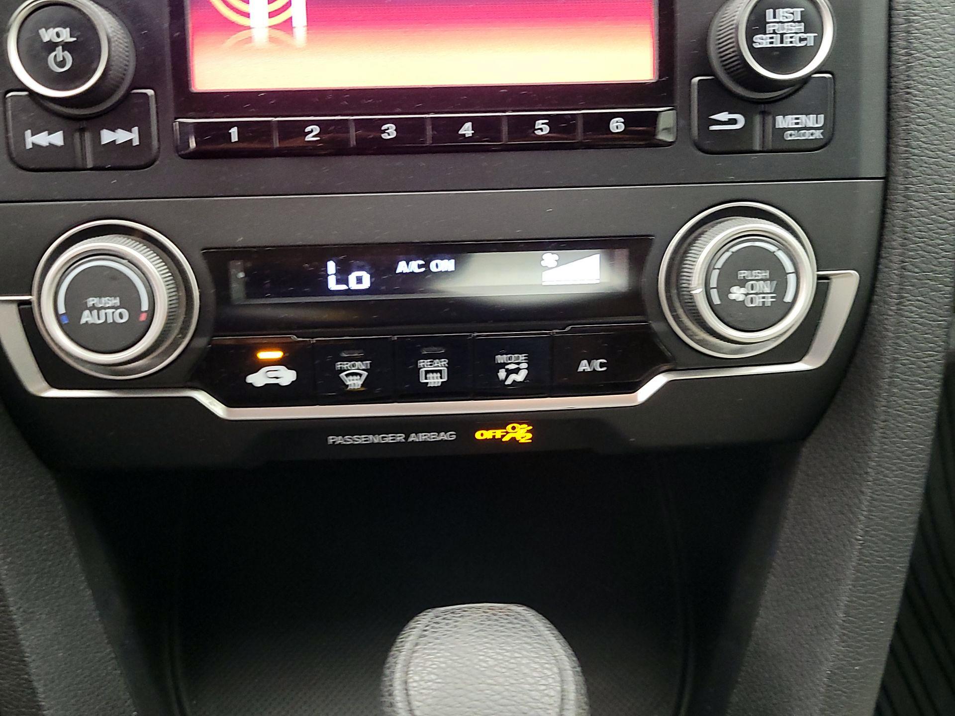 Thumbnail: 2016 Honda Civic - 15