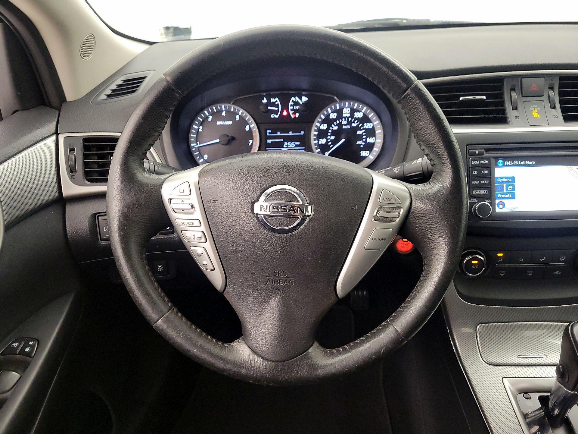 Thumbnail: 2015 Nissan Sentra - 10