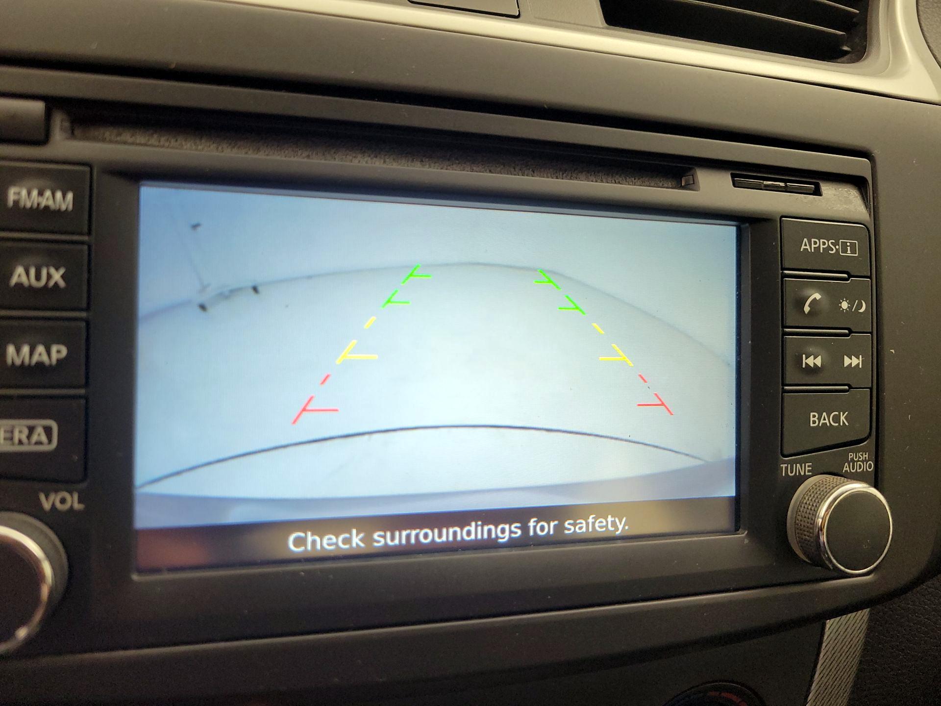 Thumbnail: 2015 Nissan Sentra - 15