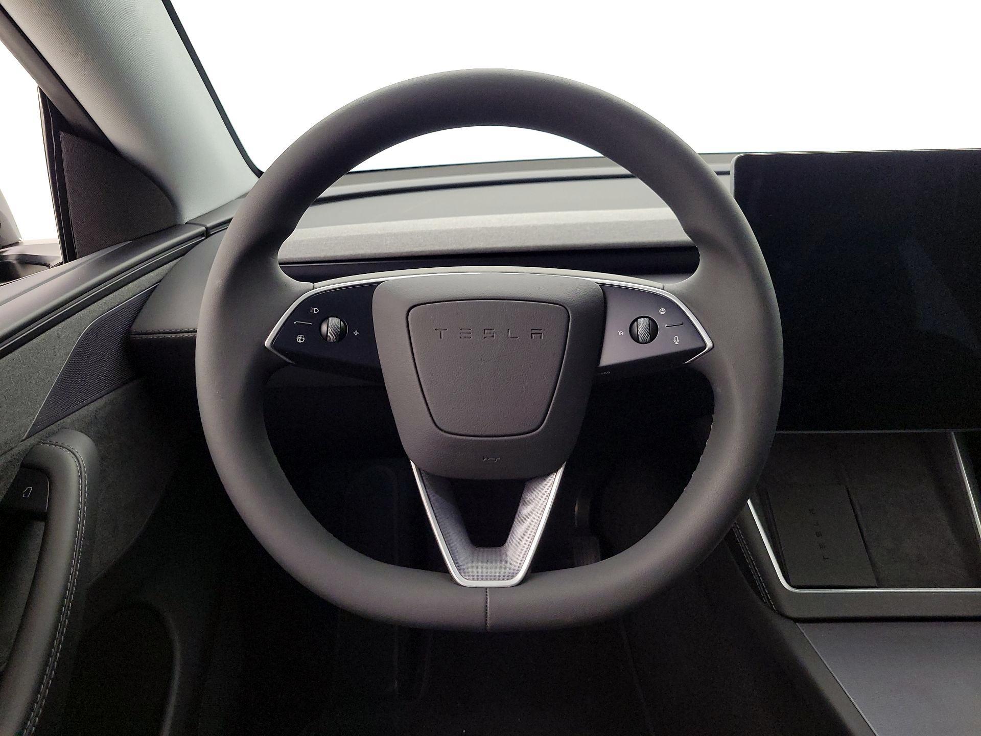 Thumbnail: 2026 Tesla Model Y - 10