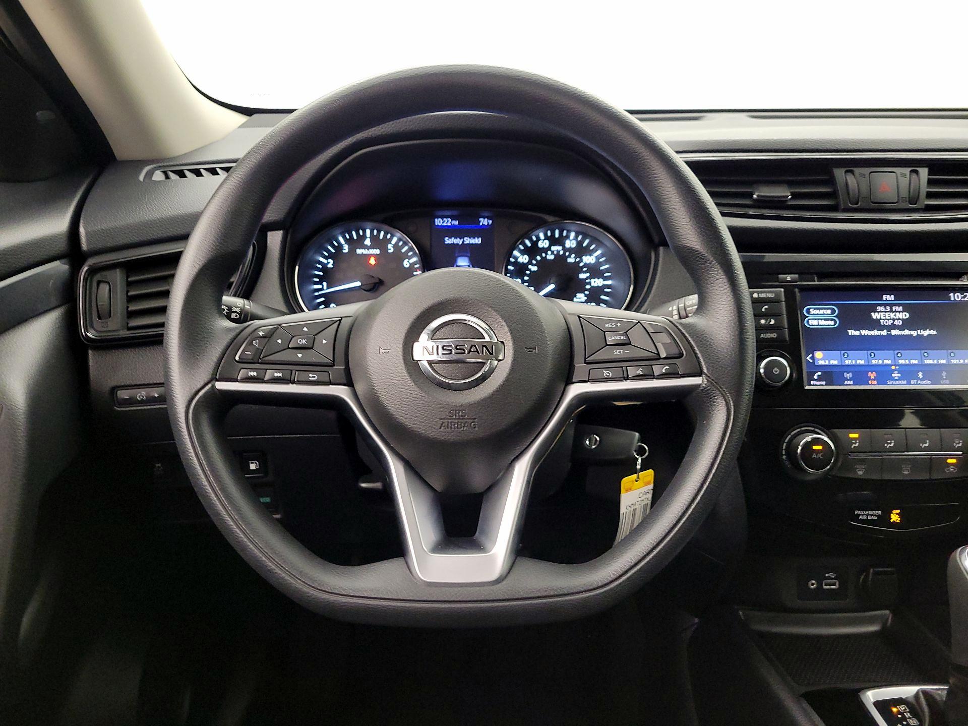 Thumbnail: 2018 Nissan Rogue - 10