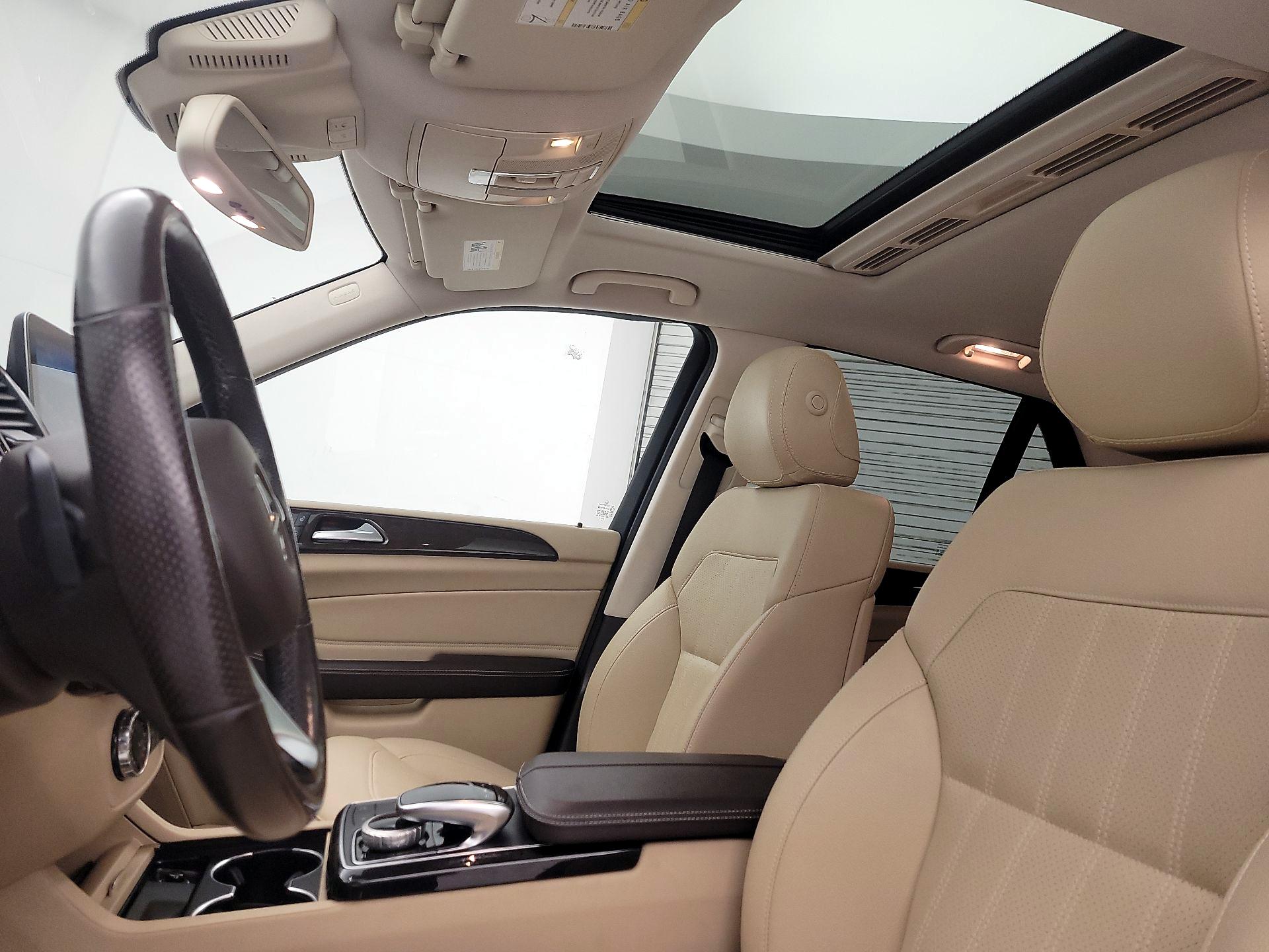 Thumbnail: 2018 Mercedes-Benz GLE - 20